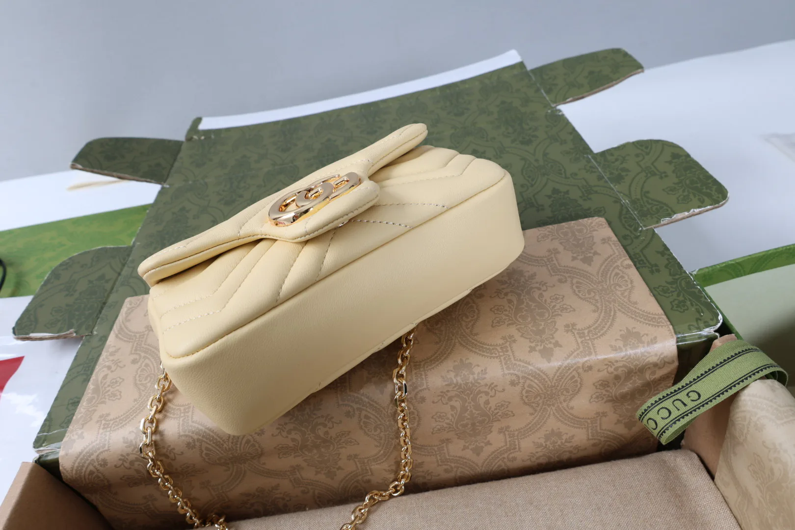 Классические Сумки Женские Gucci 18005070