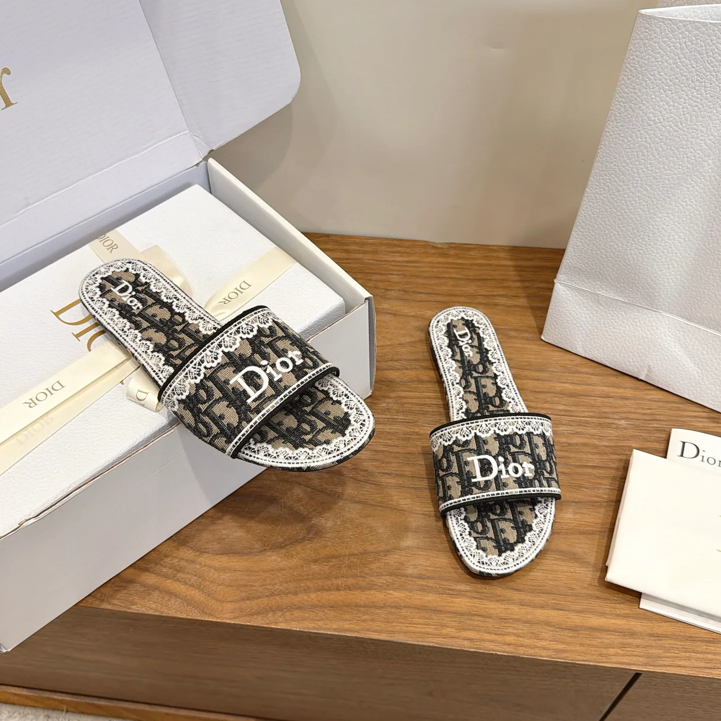 Шлепанцы Женские Christian Dior 17449447