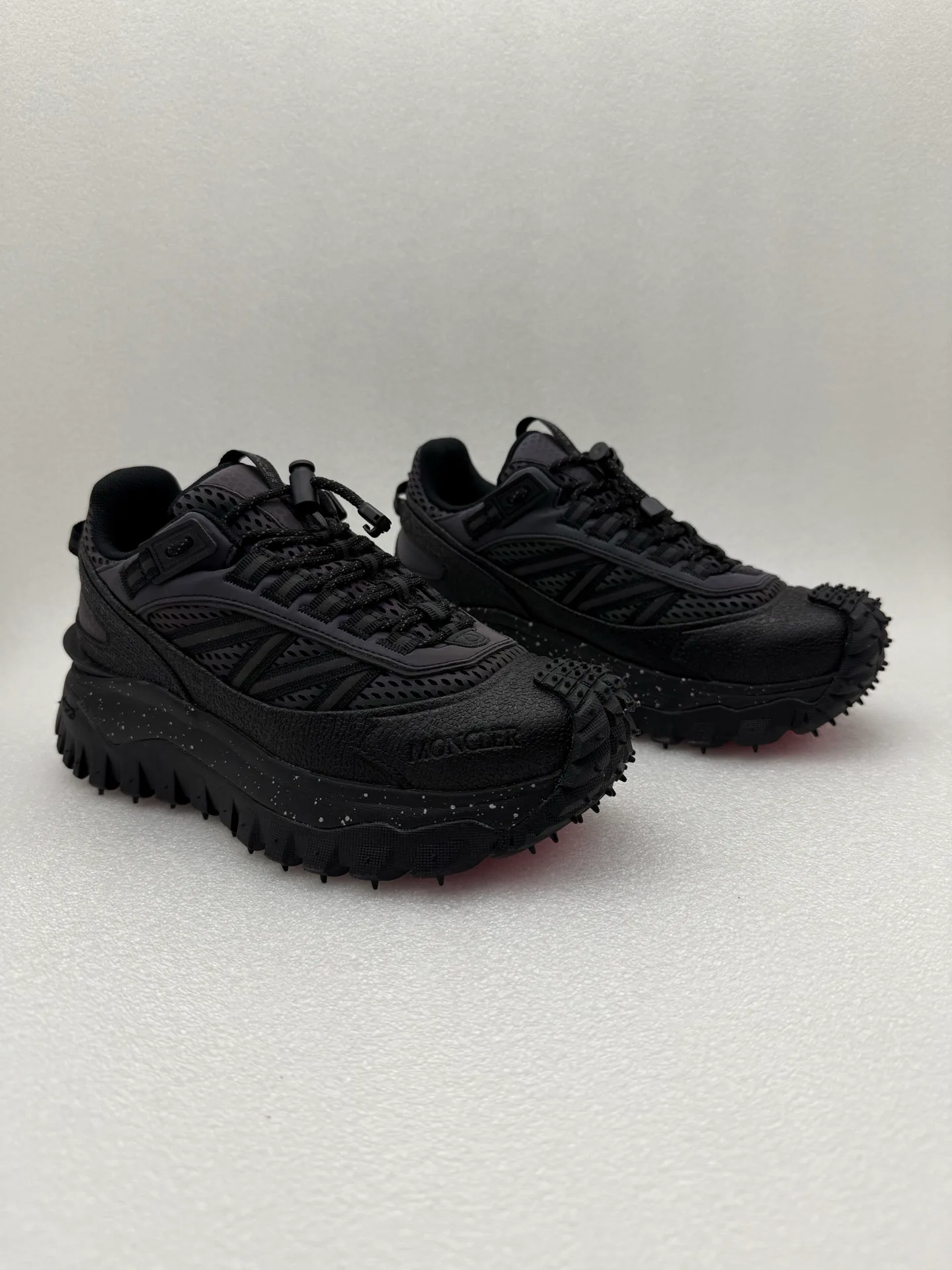 Кроссовки Женские Moncler 10404670