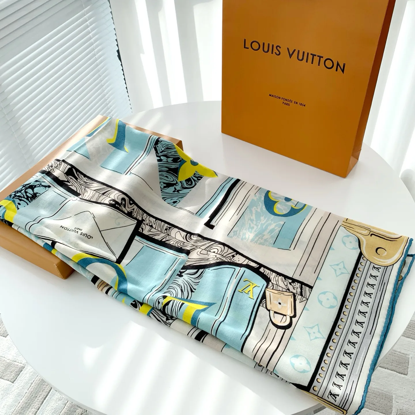 Шарфы Louis Vuitton 476114
