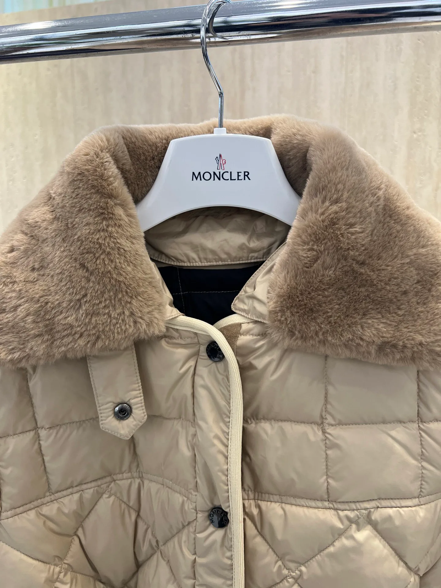 Куртки И Пуховики Мужские Moncler 18231457