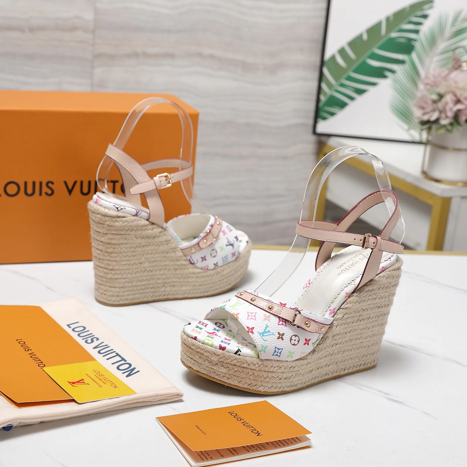 Босоножки Женские Louis Vuitton 1856172