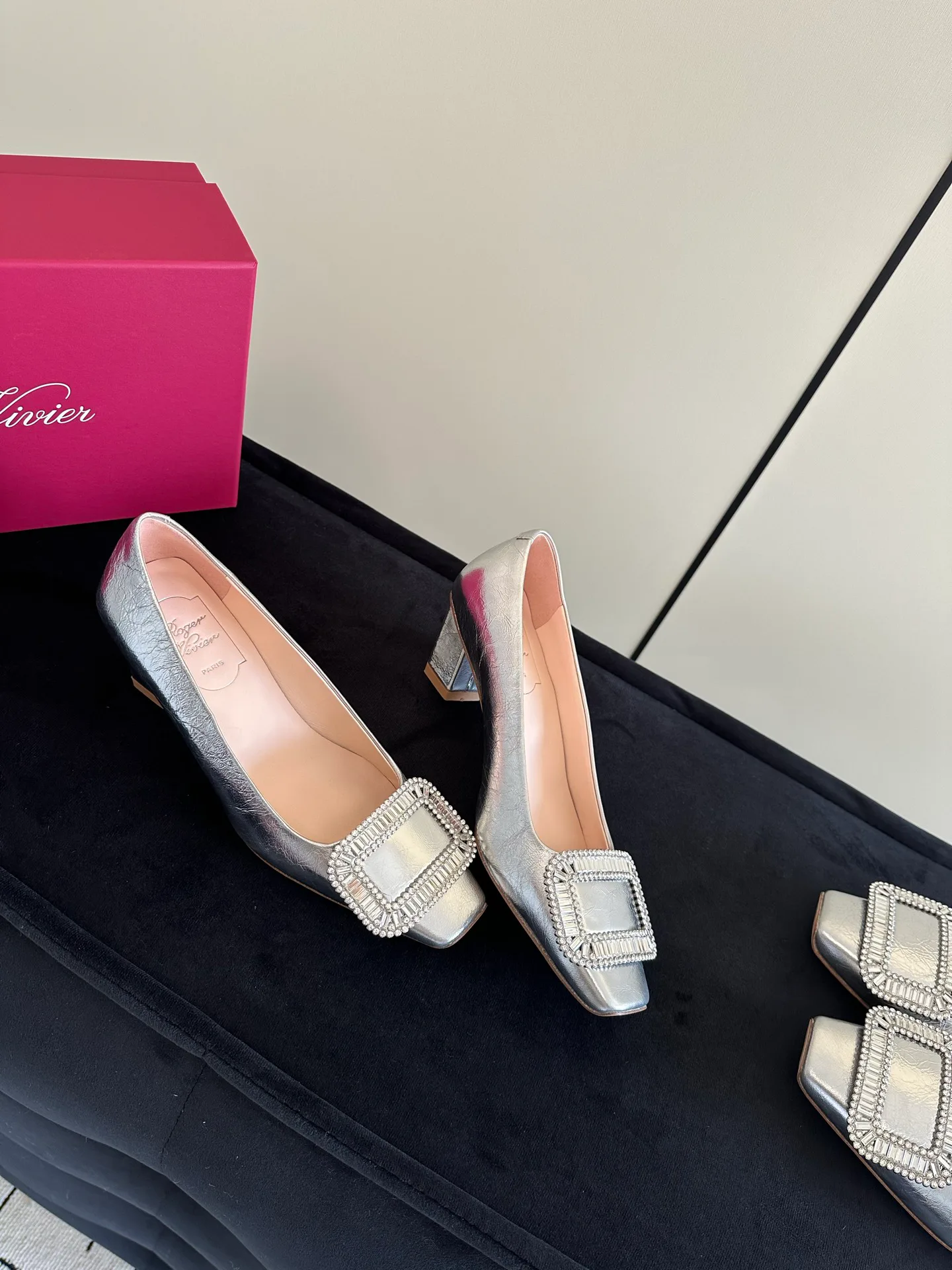 Туфли Женские Roger Vivier 17624503