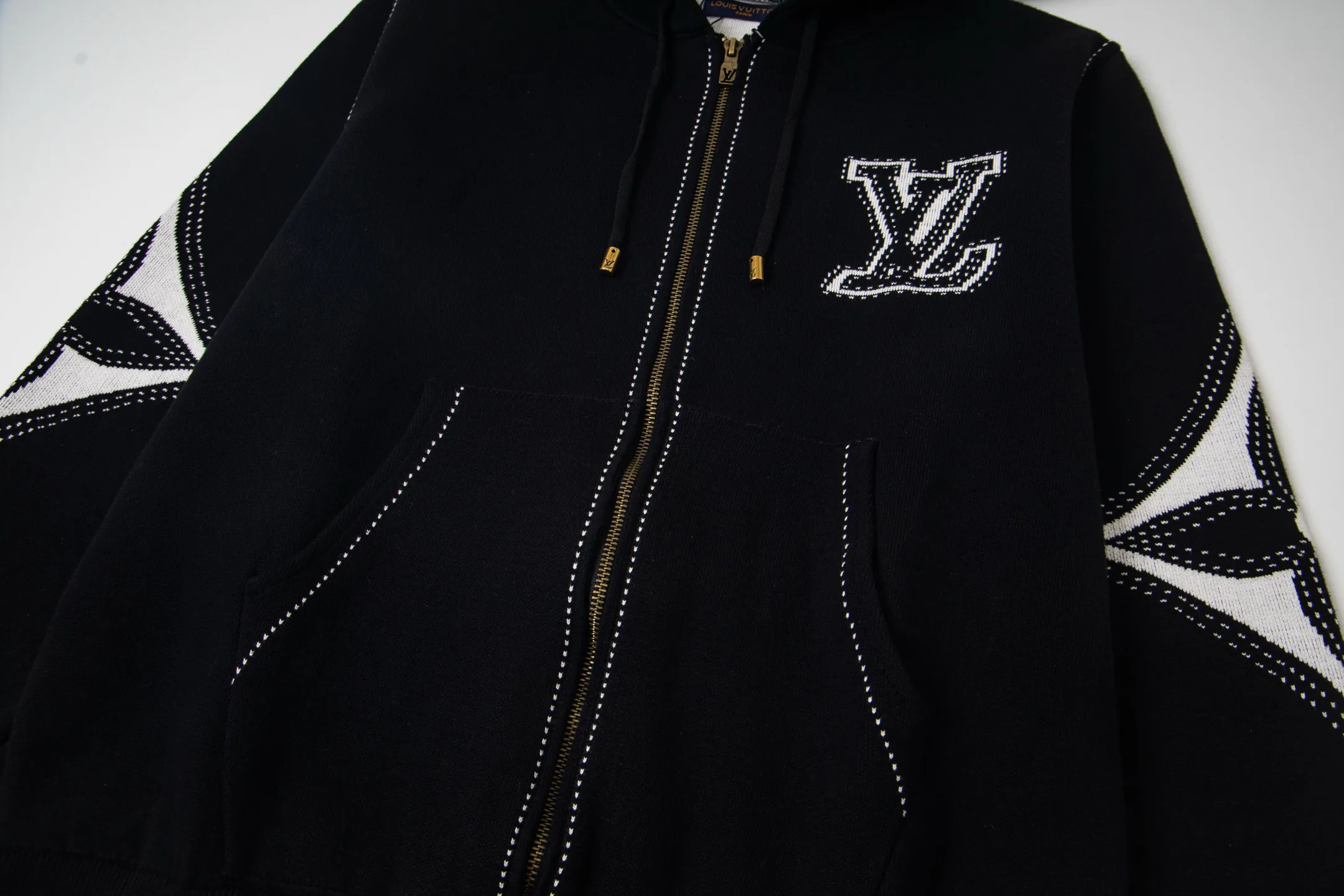 Куртки И Пуховики Мужские Louis Vuitton 3324172