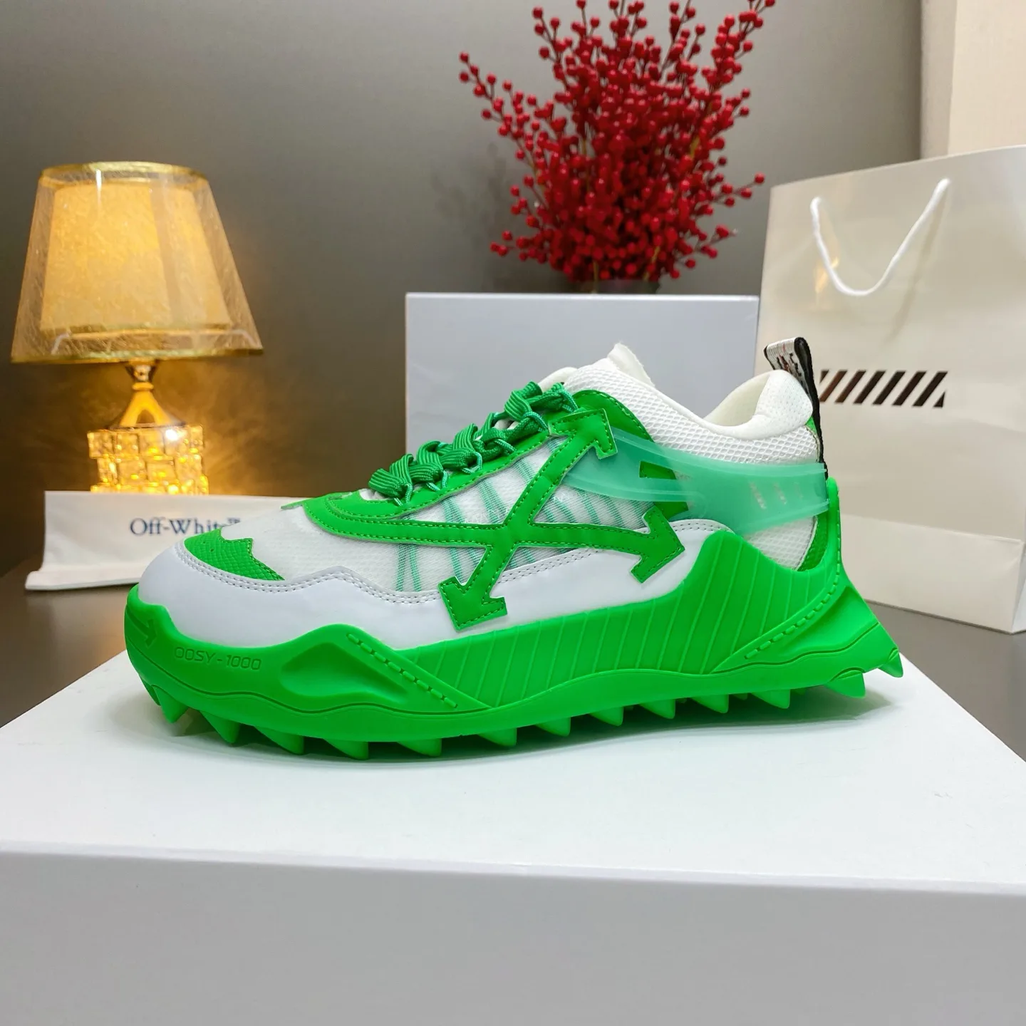 Кроссовки Женские Off-White 17530537
