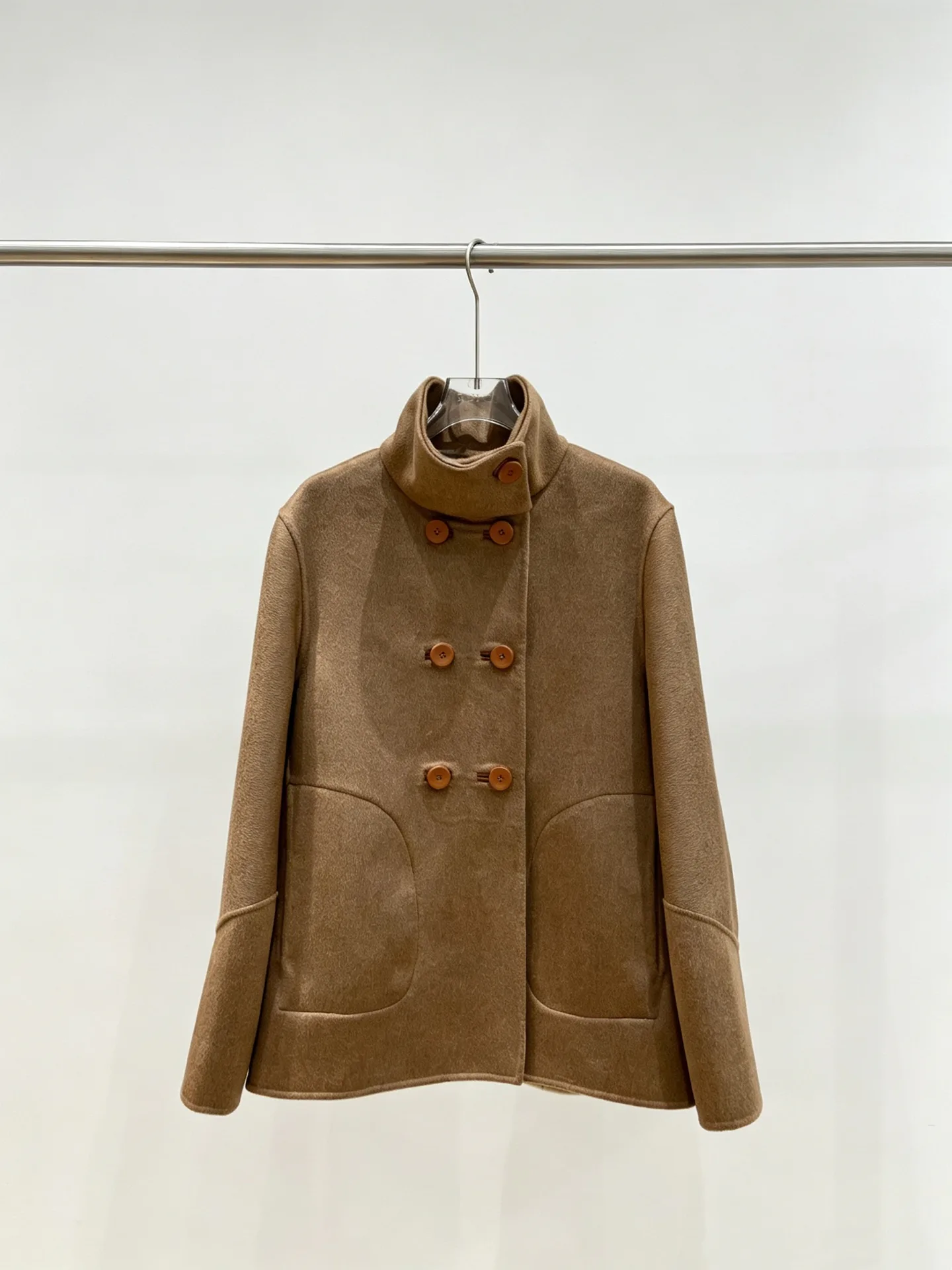 Пальто Женские Loro Piana 18936576