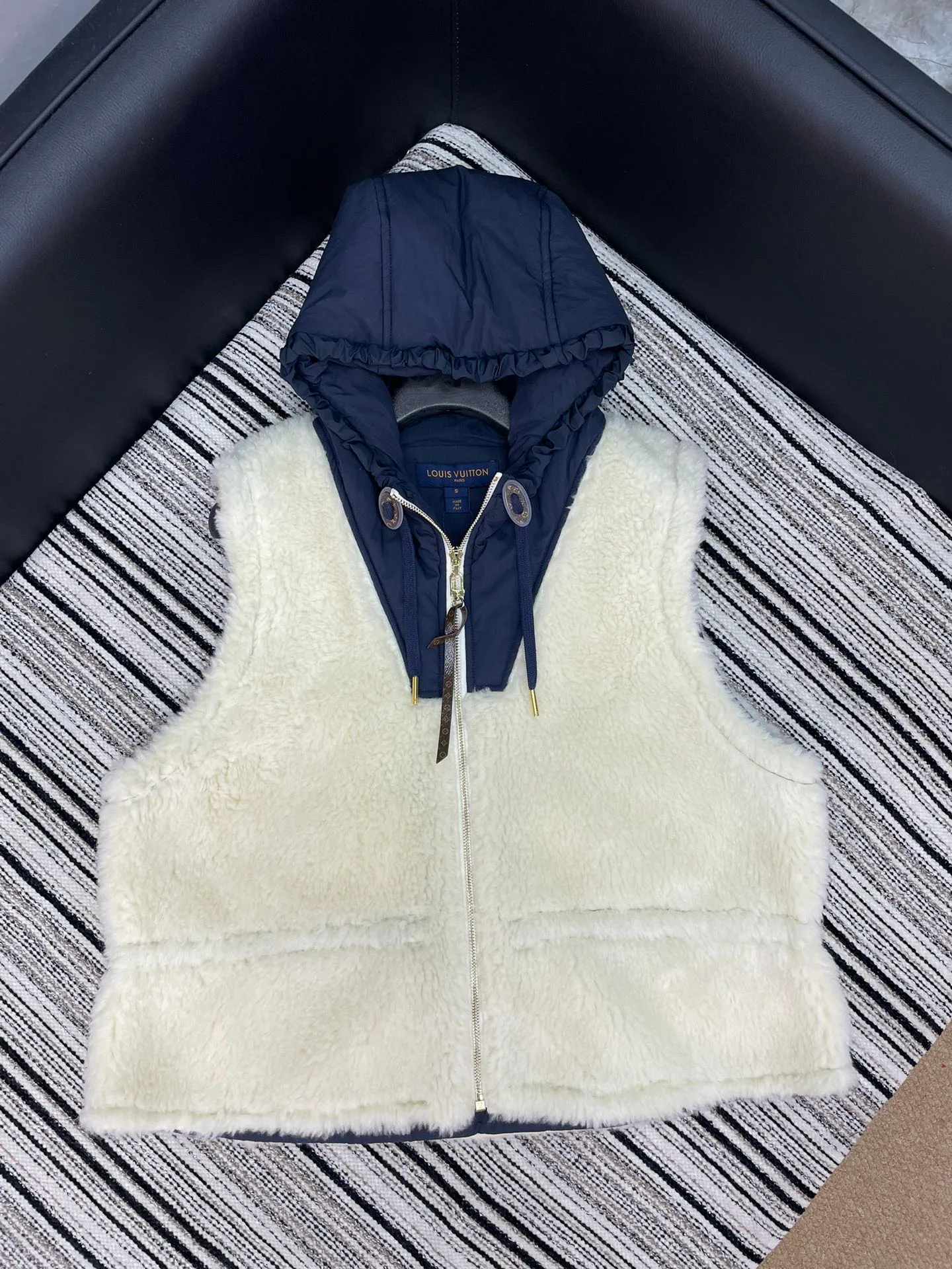 Жилеты Женские Louis Vuitton 457895