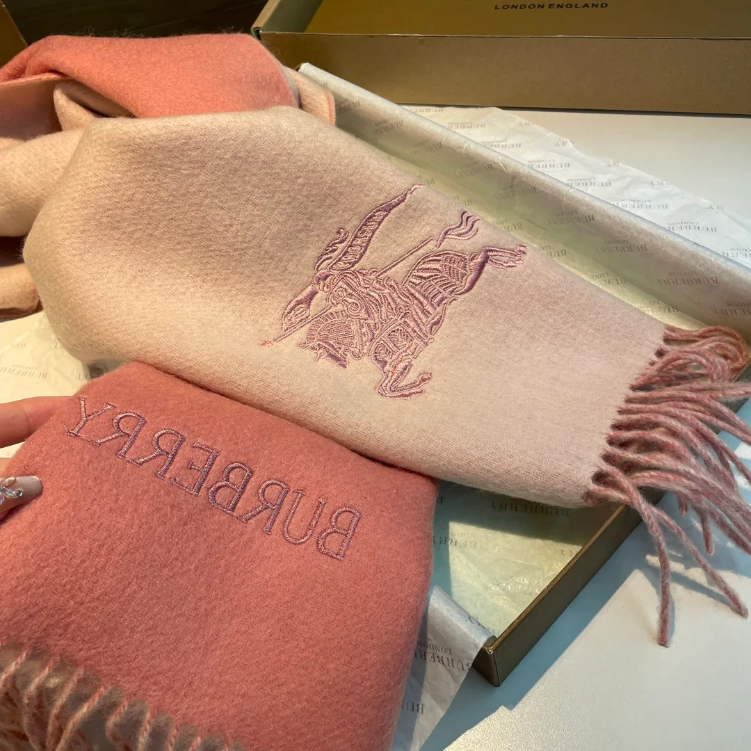 Шарфы Burberry 497620