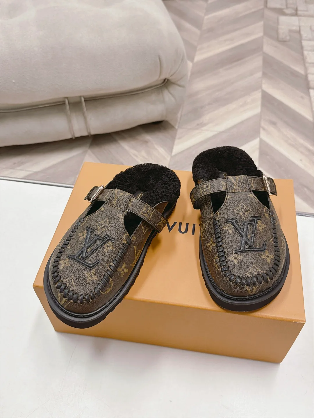Мюли И Сабо Женские Louis Vuitton 18366821