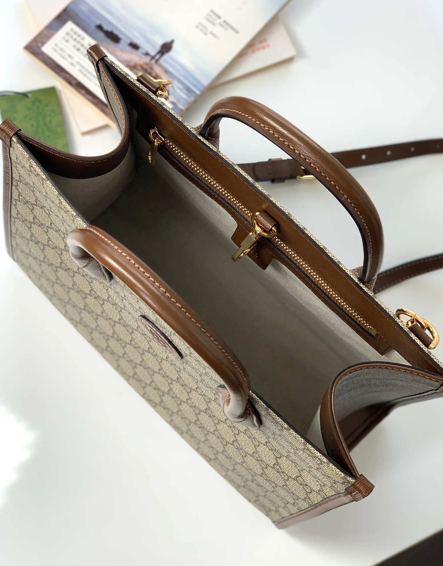 Классические Сумки Женские Gucci 12795259