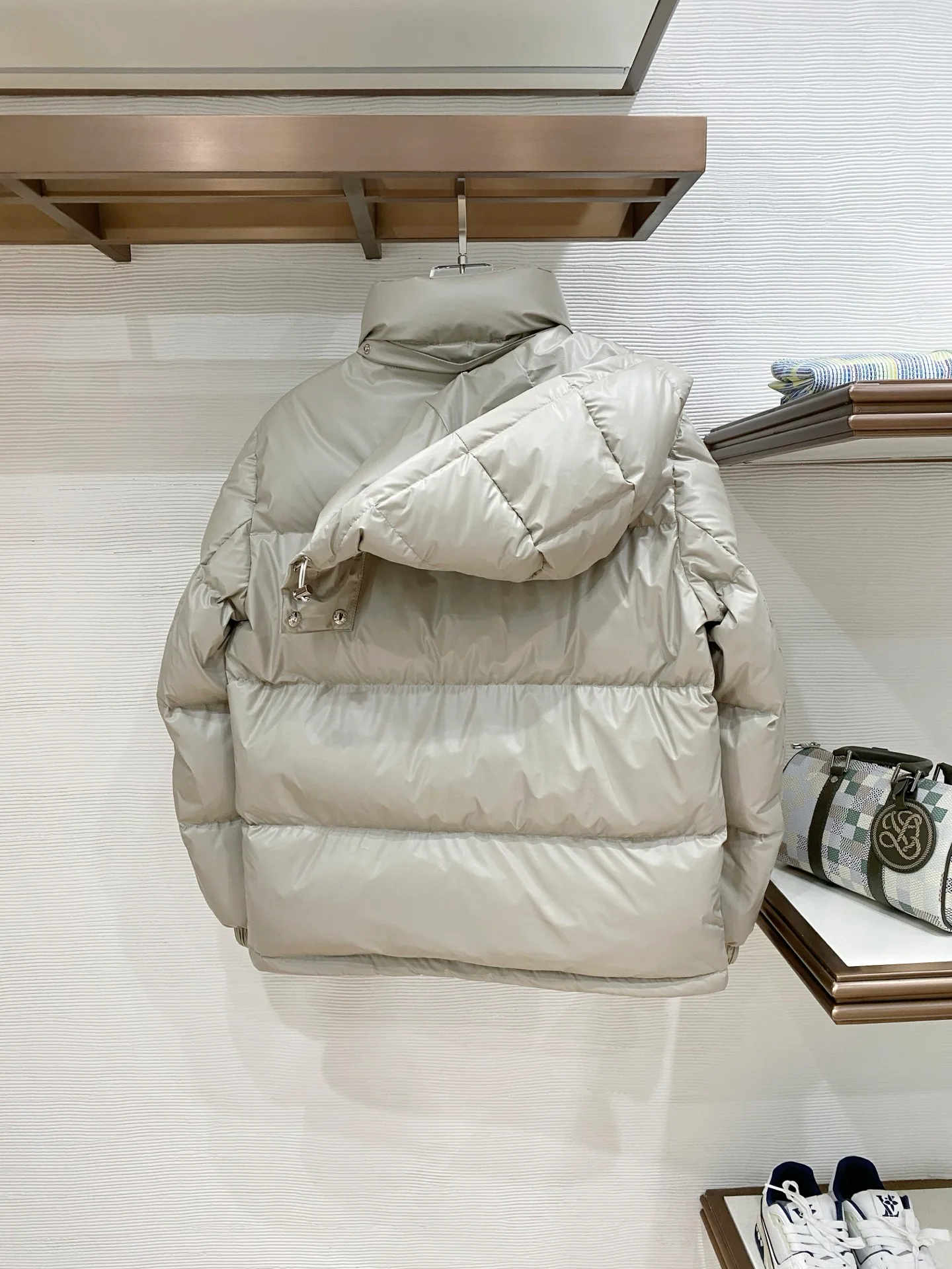 Куртки И Пуховики Женские Prada 1309591