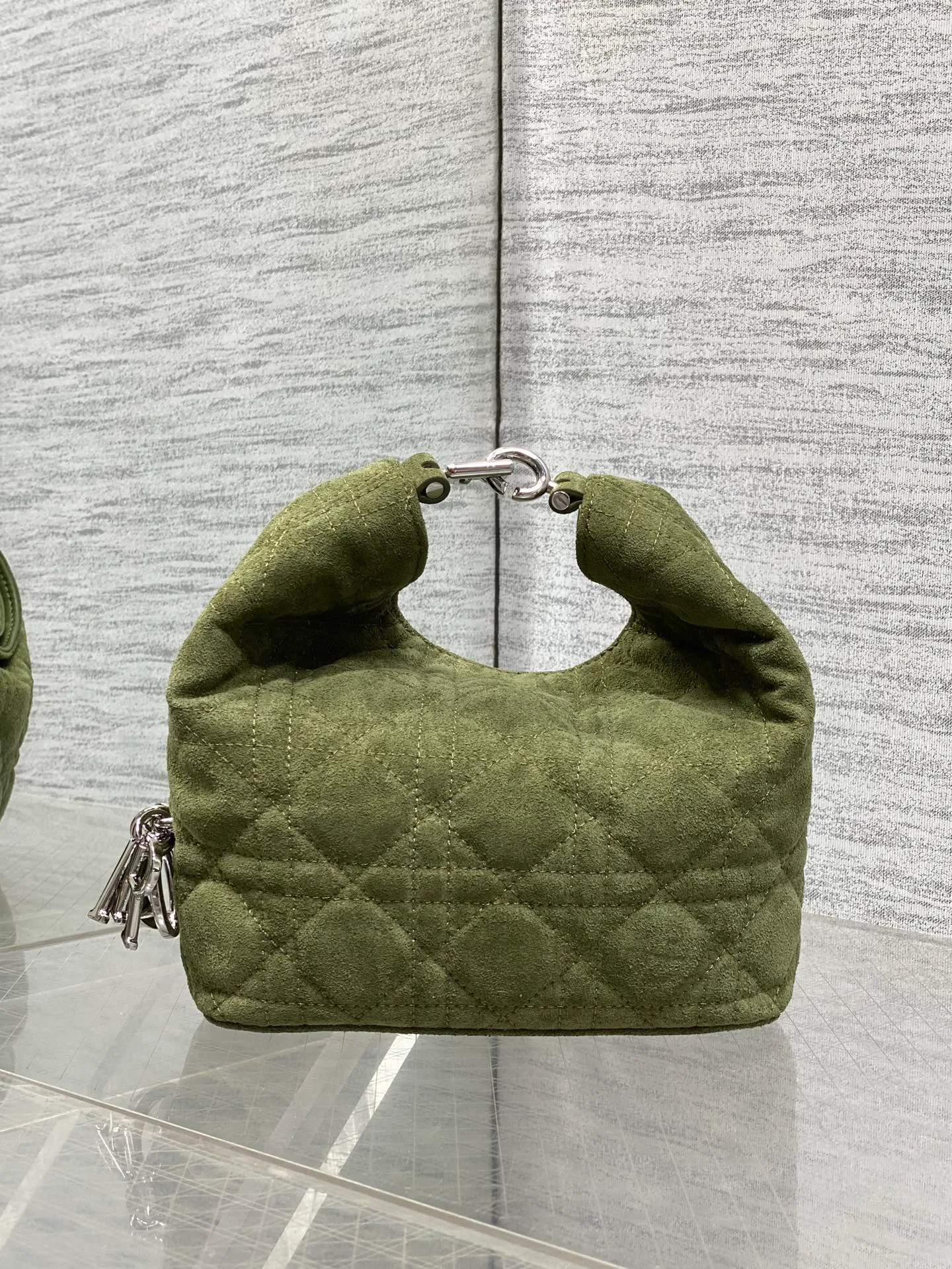 Классические Сумки Женские Christian Dior 18242096