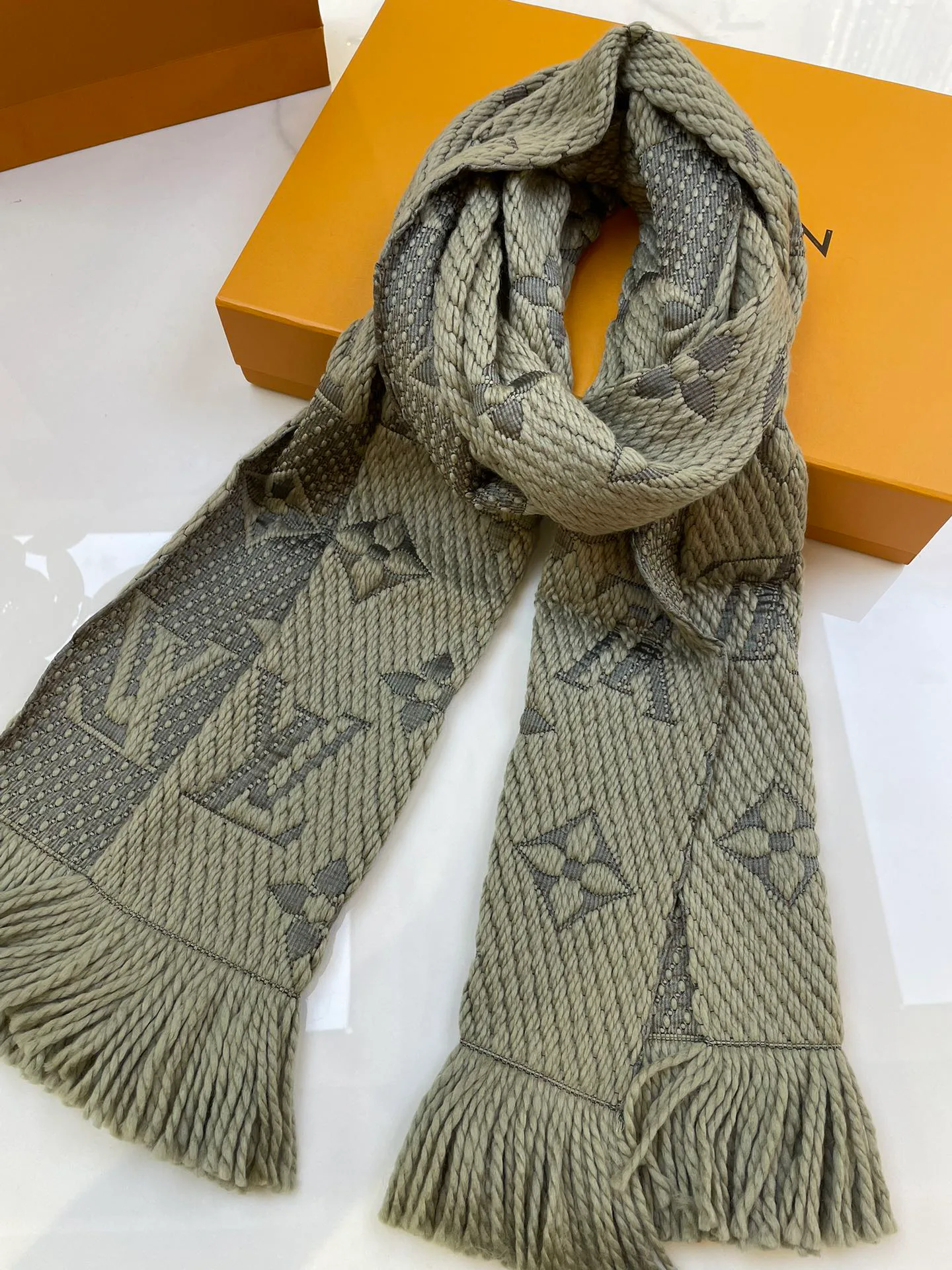 Шарфы Louis Vuitton 159073