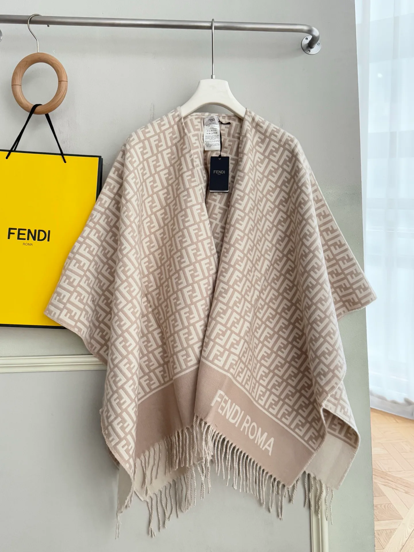 Шарфы Женские Fendi 153846