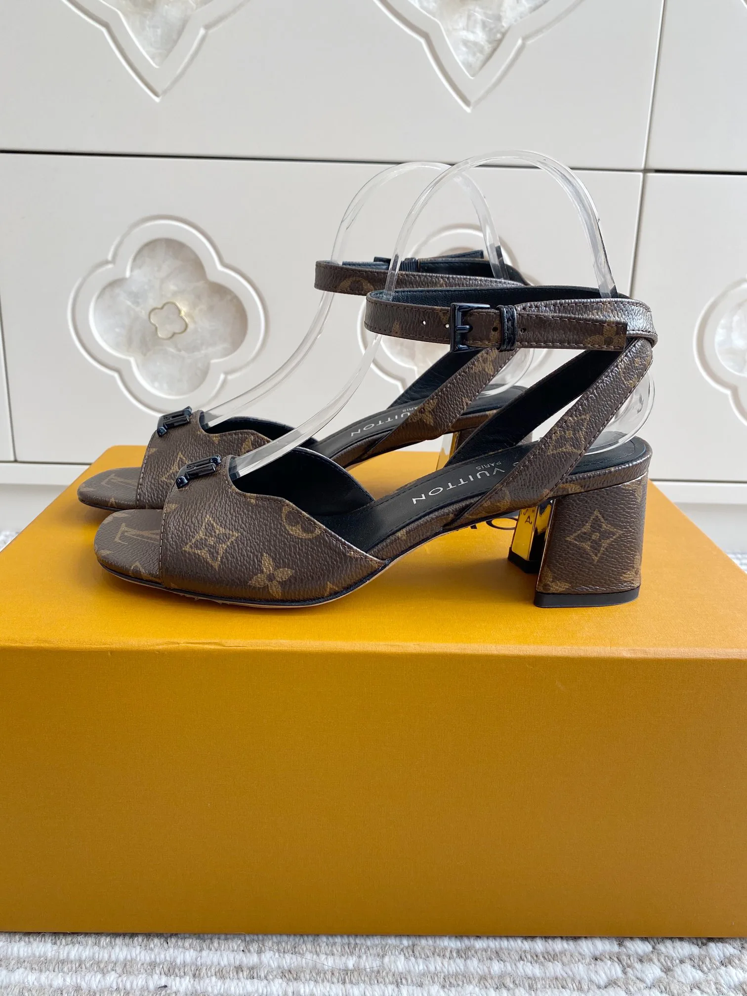 Босоножки Женские Louis Vuitton 34061