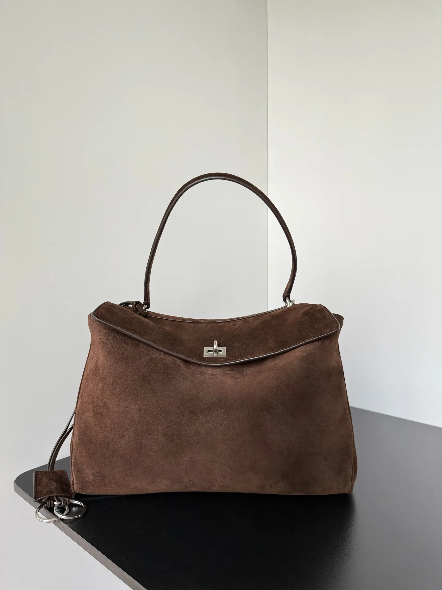 Классические Сумки Женские Balenciaga 11872206