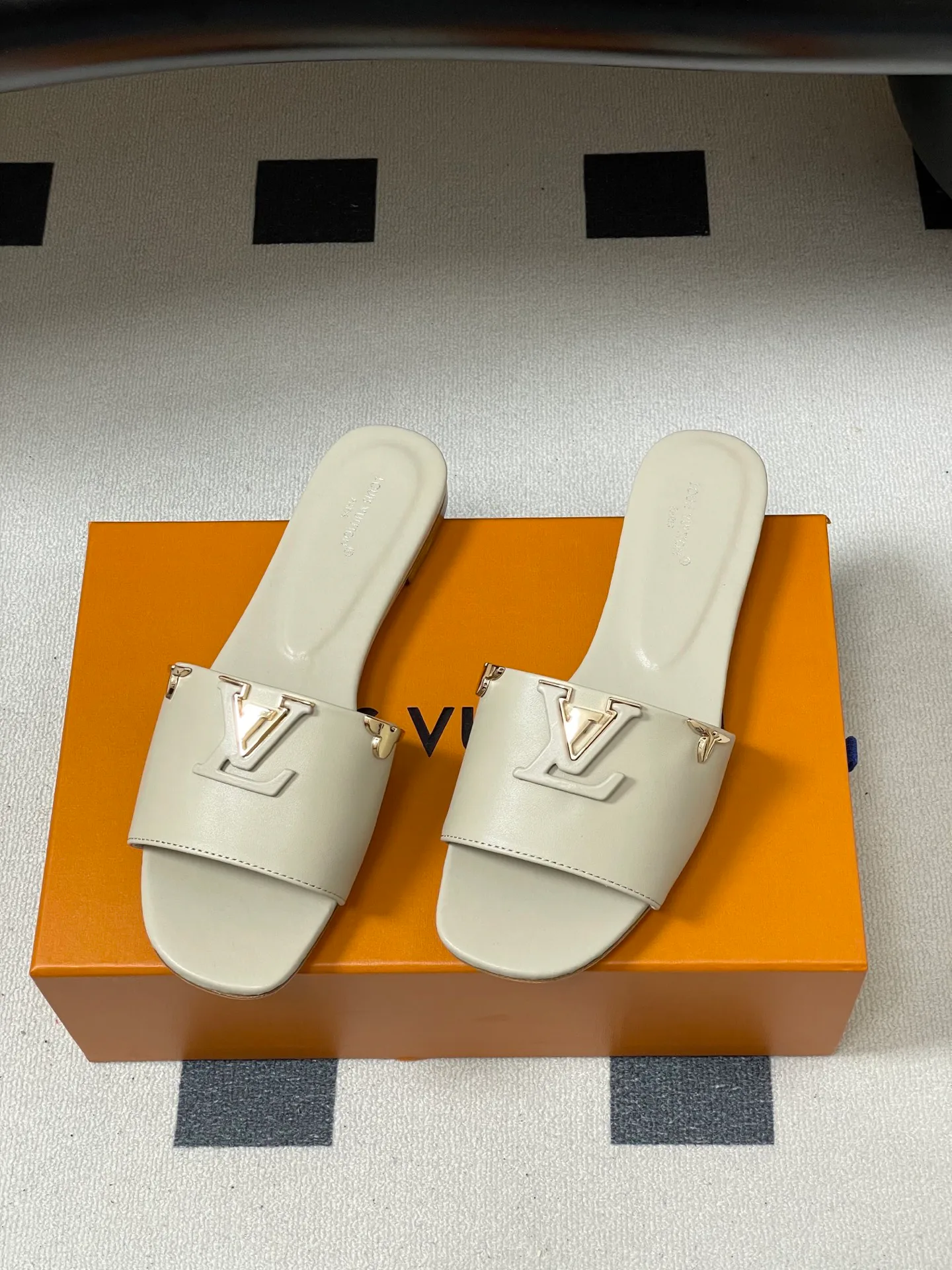 Сандалии Женские Louis Vuitton 11628723