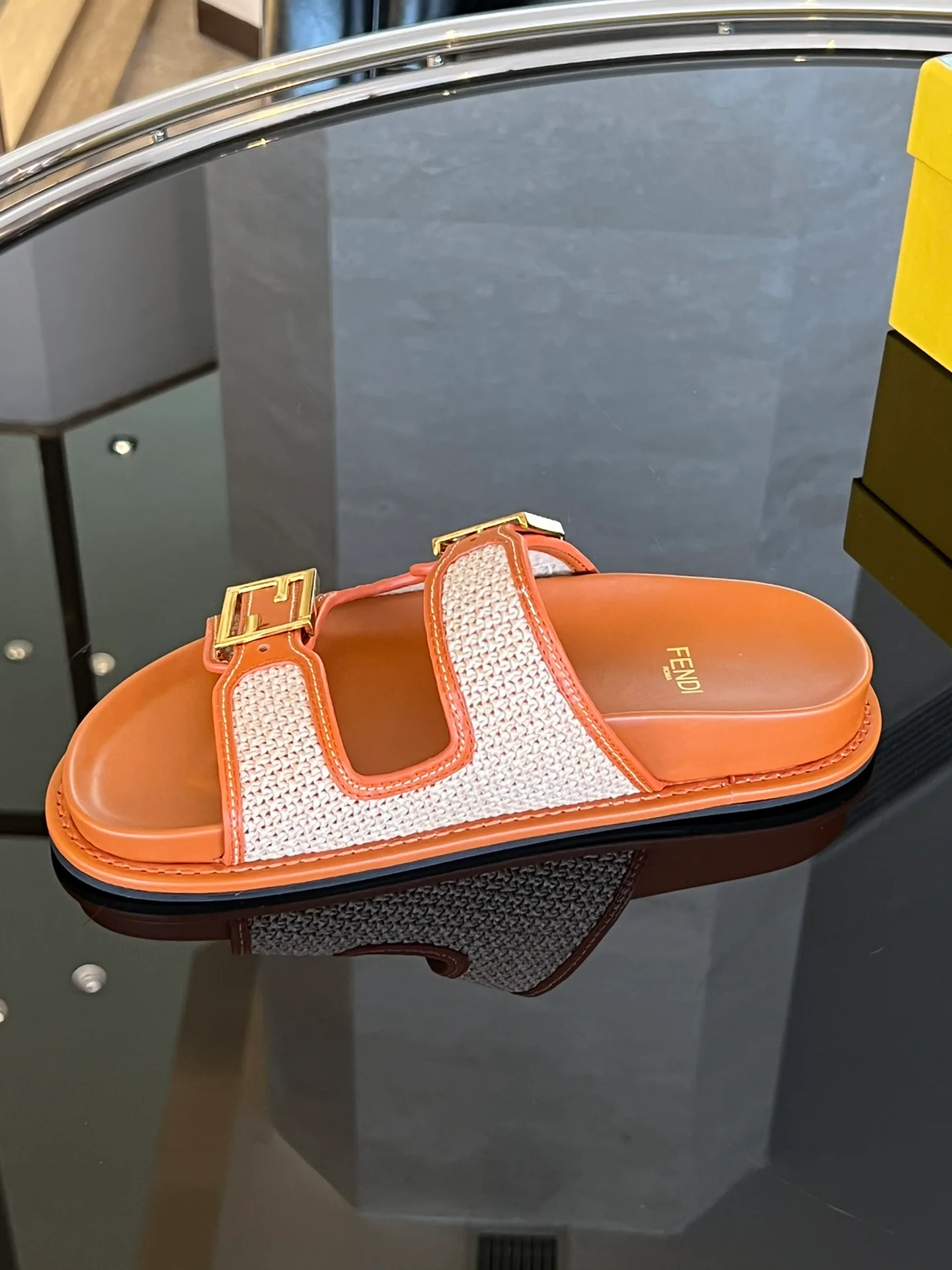 Босоножки Женские Fendi