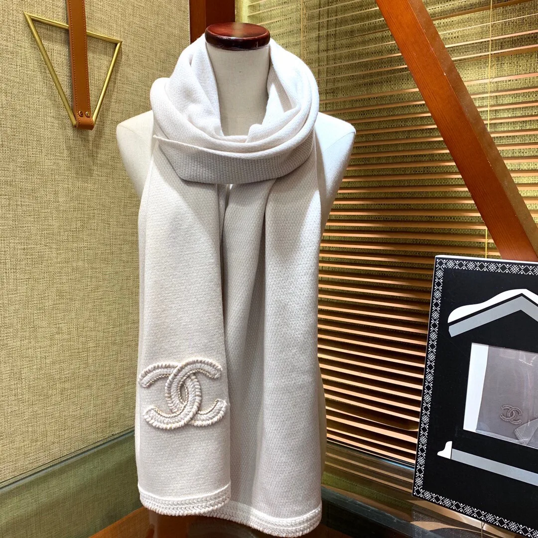 Шарфы Chanel 2478568