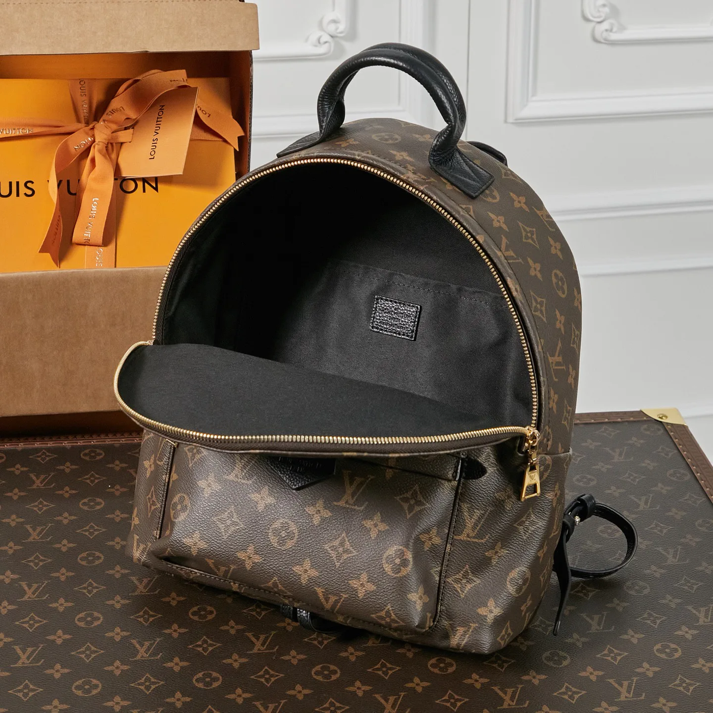Рюкзаки Женские Louis Vuitton 18148139