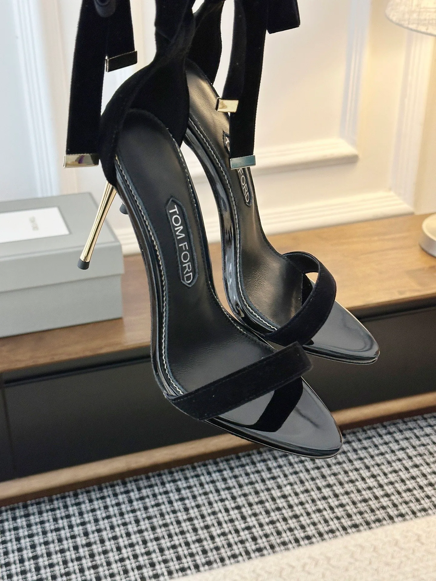 Босоножки Женские Tom Ford 11194387