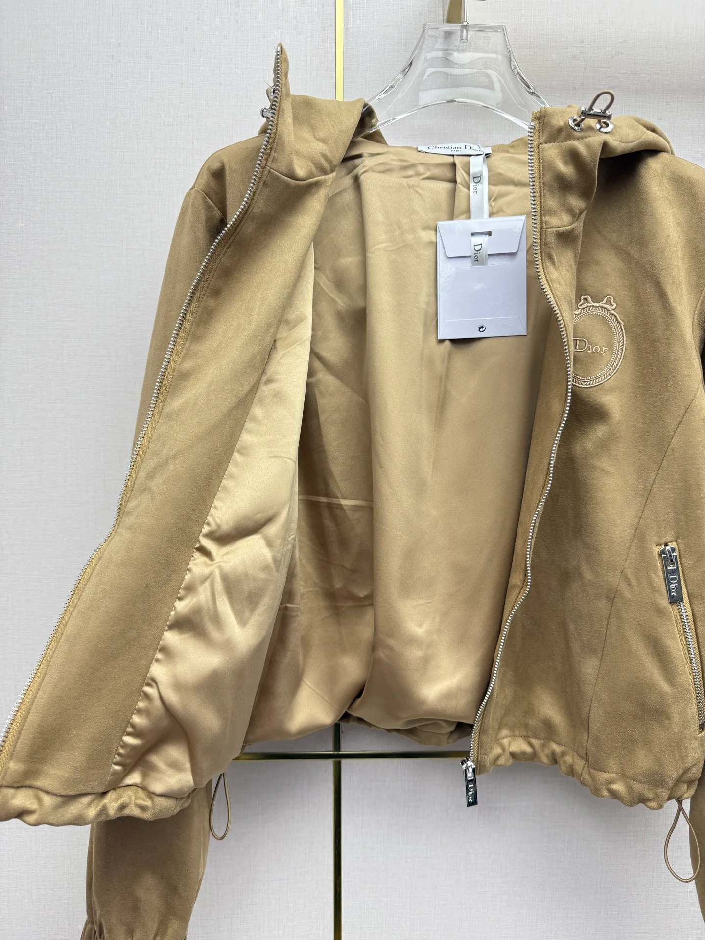 Куртки И Пуховики Женские Christian Dior 18348128