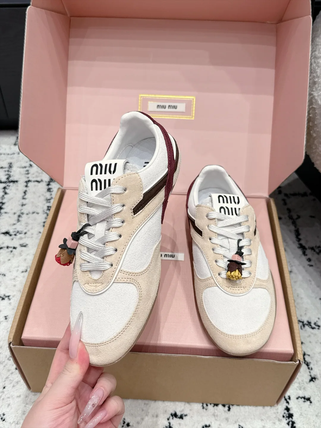 Кроссовки Женские Miu Miu 18505449