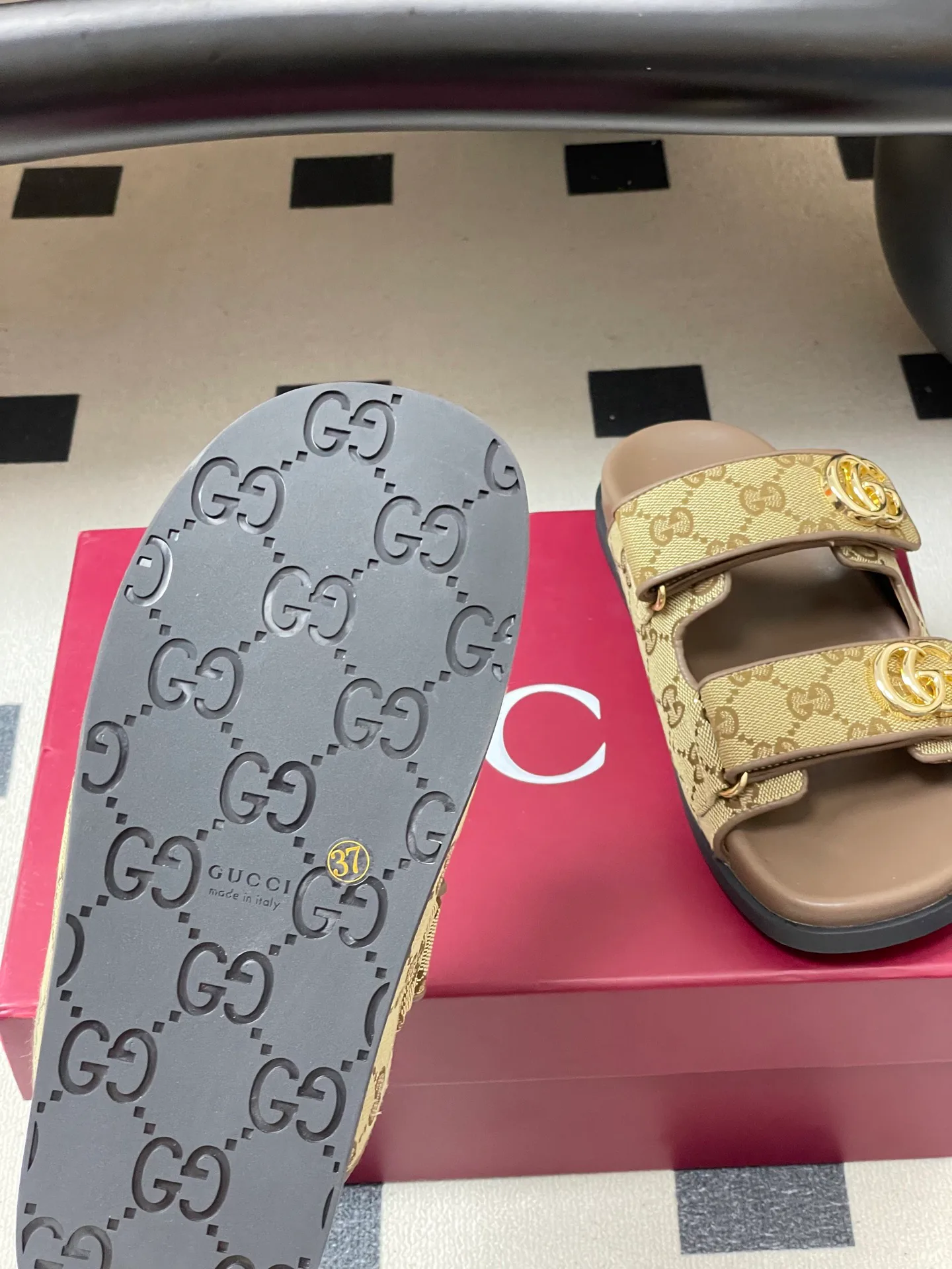 Сандалии Женские Gucci 11777362