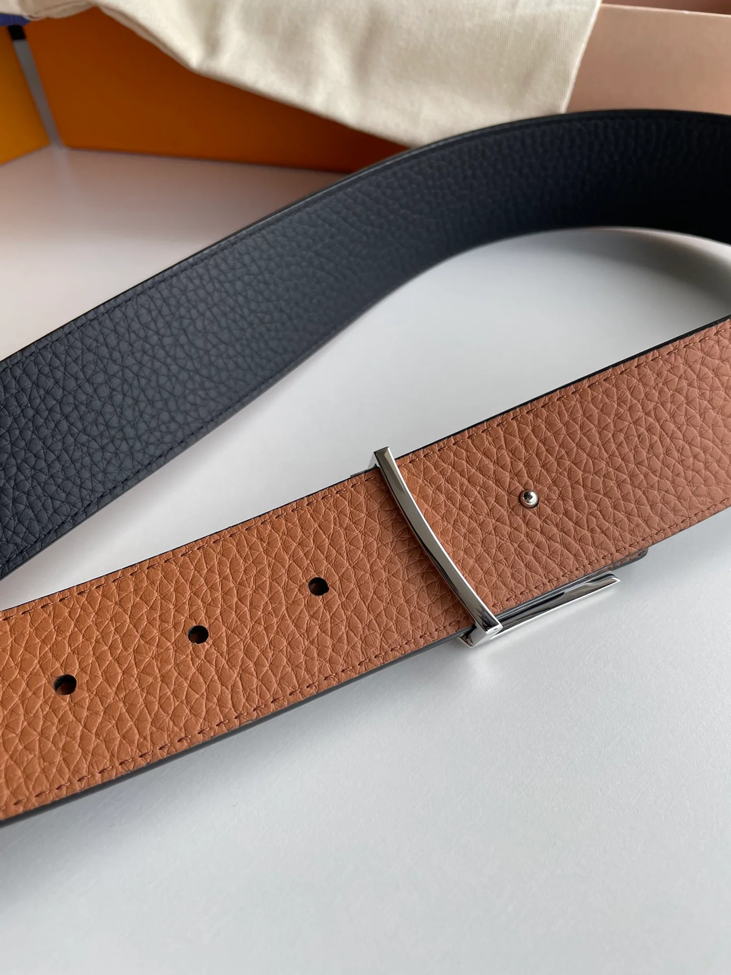 Ремни Louis Vuitton 10399097