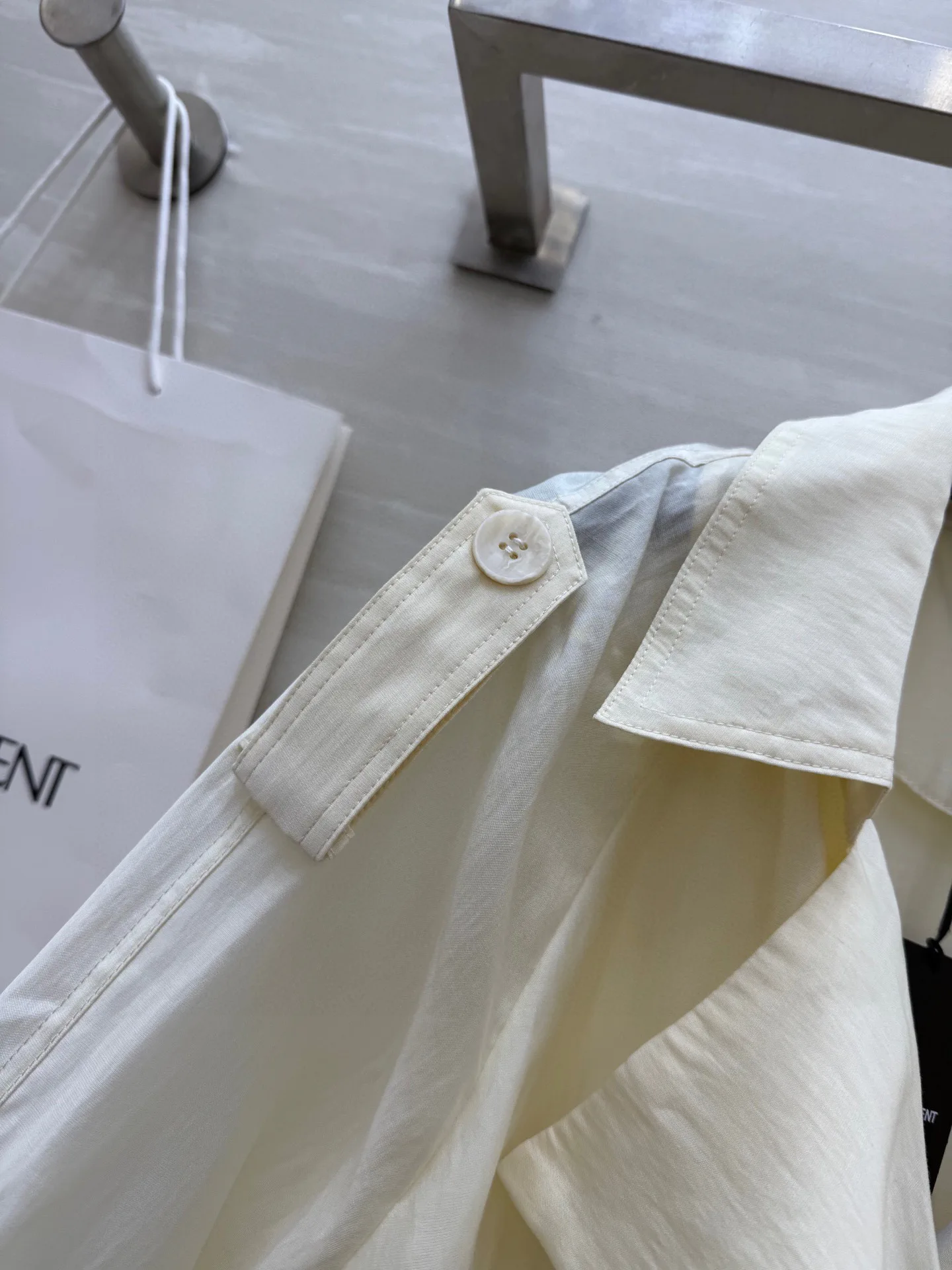 Тренчи Женские Saint Laurent 9636055