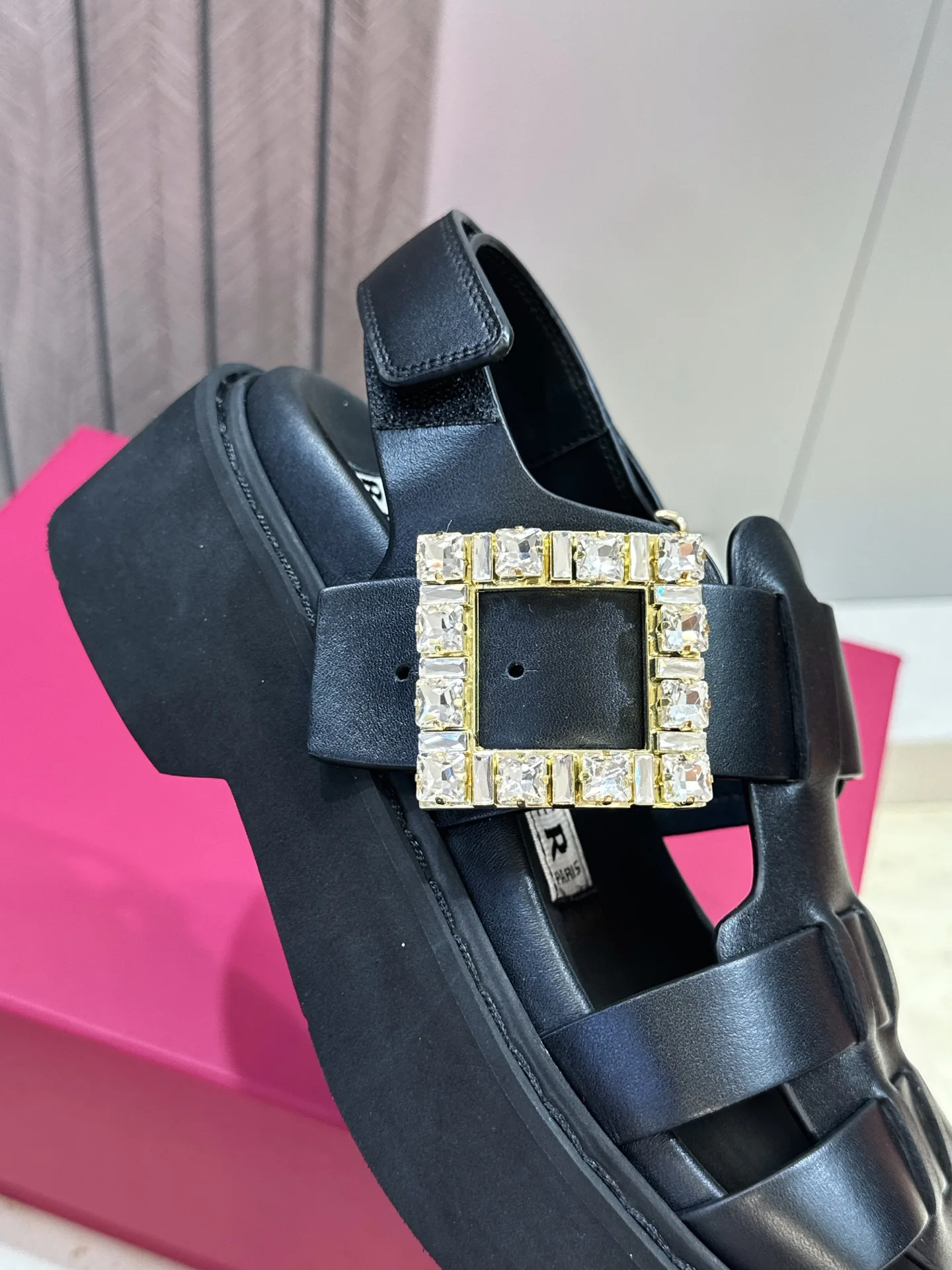 Босоножки Женские Roger Vivier 16910347
