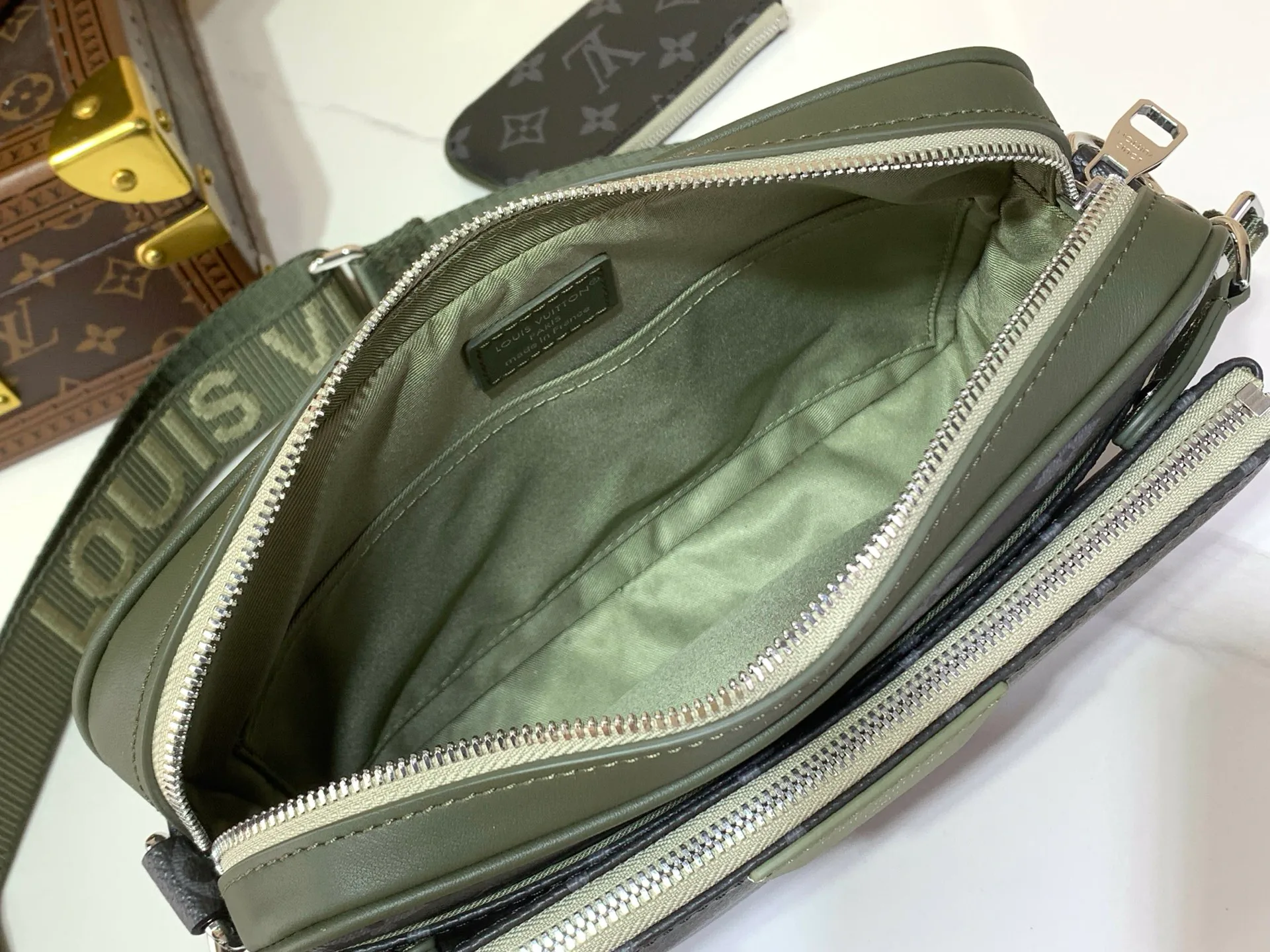 Сумки На Ремне Женские Louis Vuitton 17499395