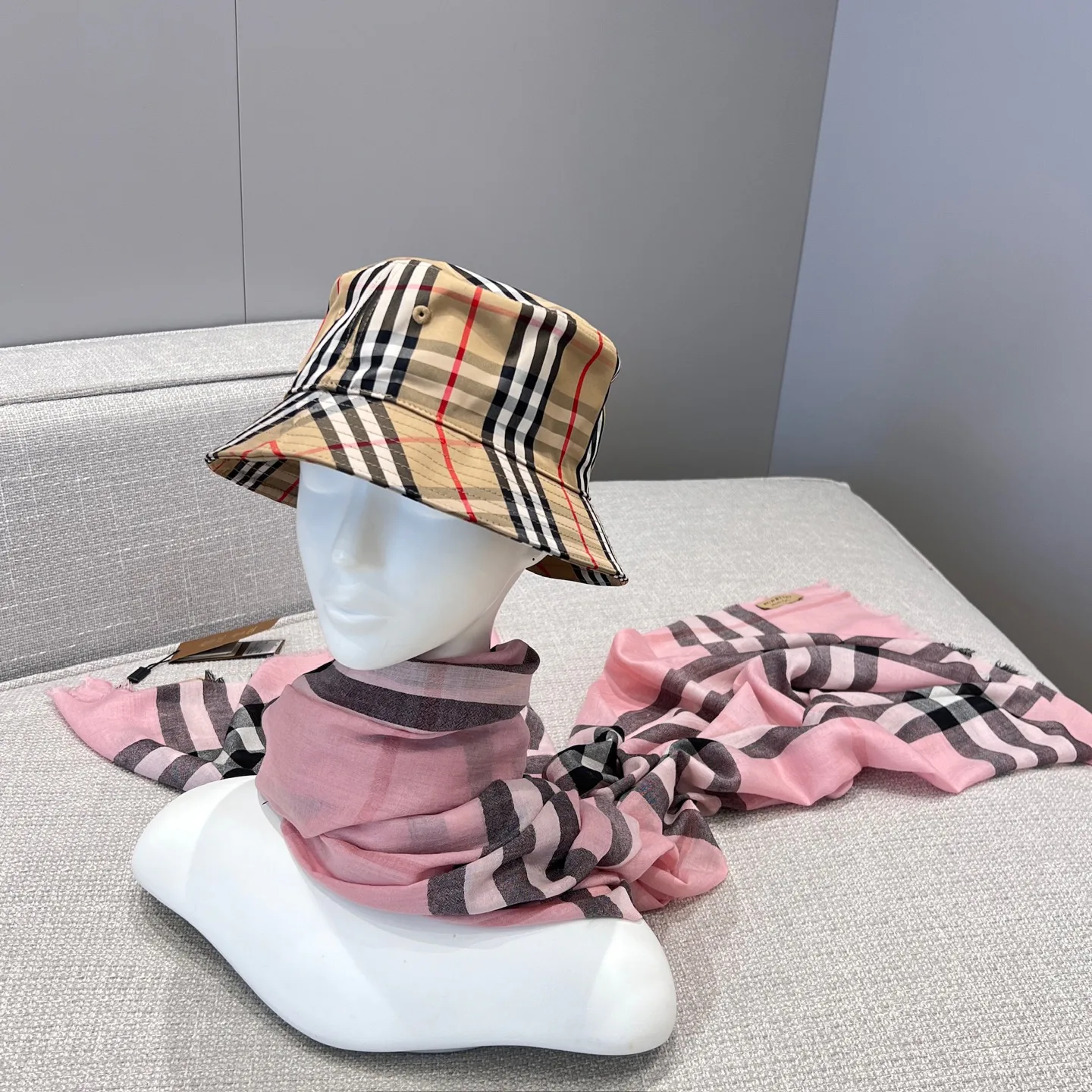 Шарфы Burberry 185781