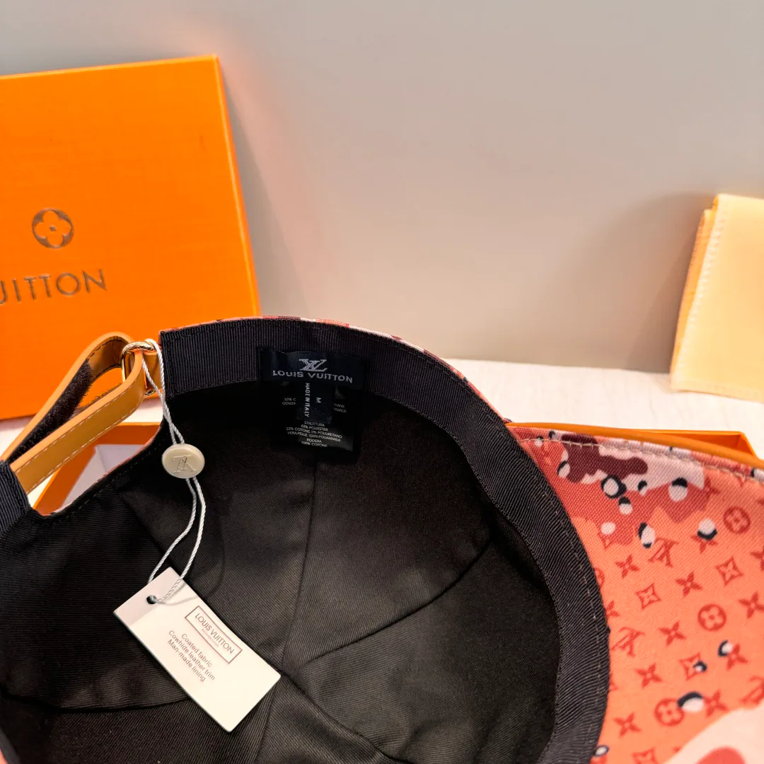Головные Уборы Louis Vuitton 11529596