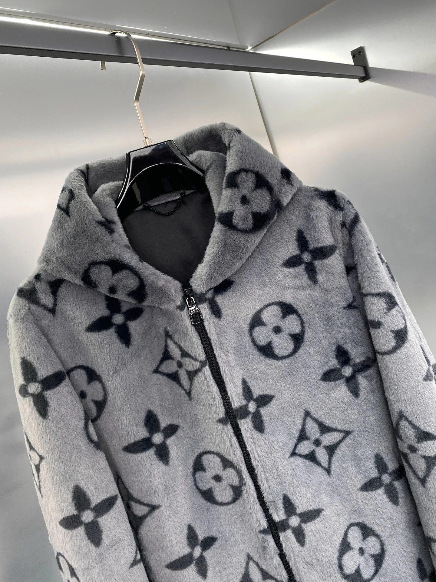 Куртки И Пуховики Мужские Louis Vuitton 726856