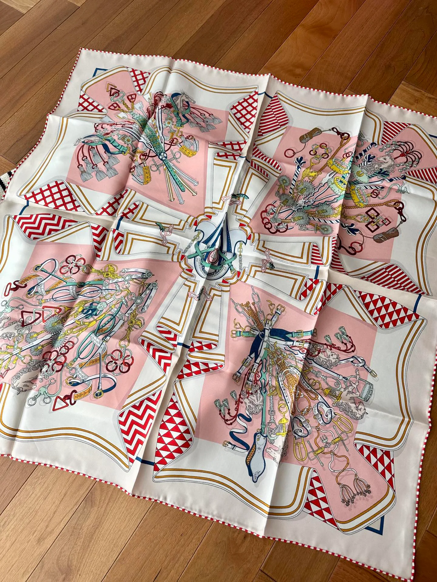 Шарфы Hermes 15384