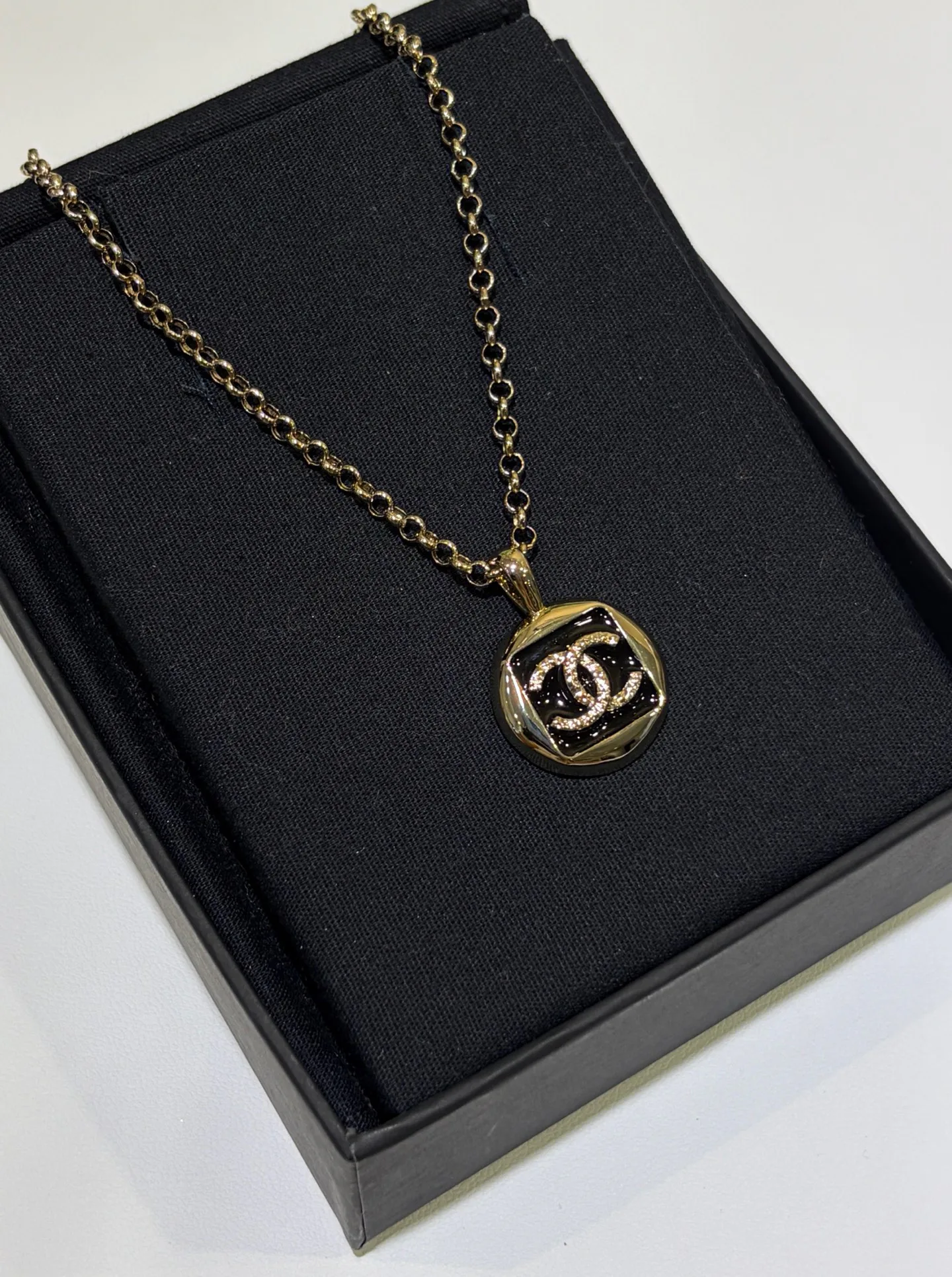 Бижутерия Chanel 893931