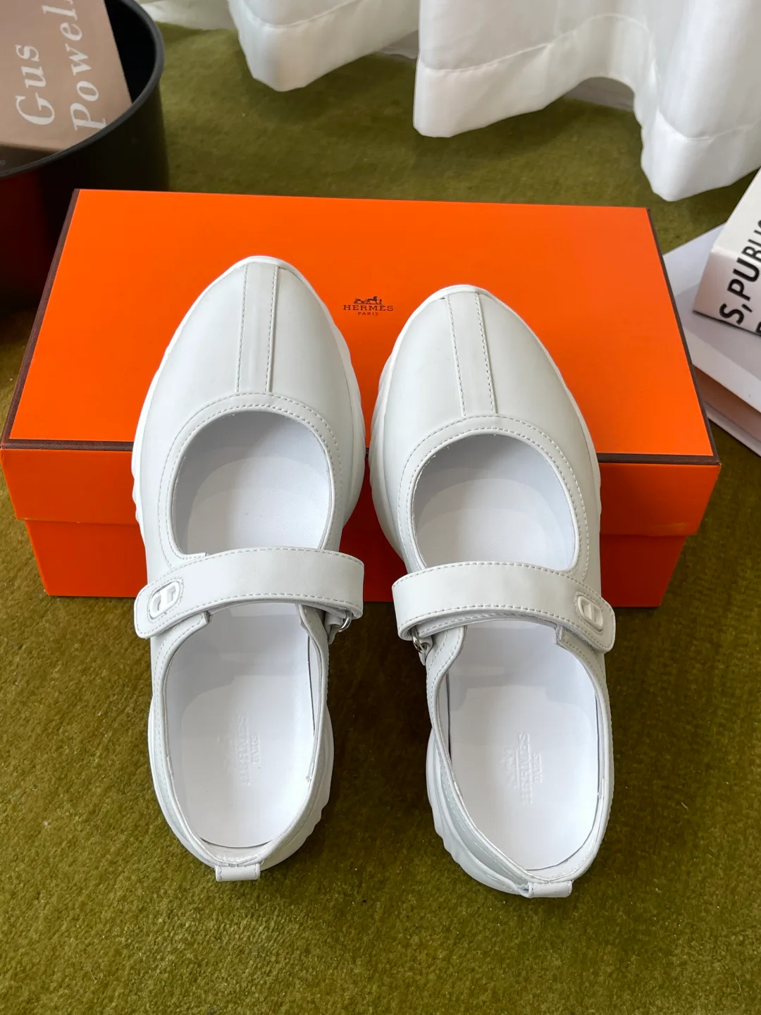 Кроссовки Женские Hermes 19578445
