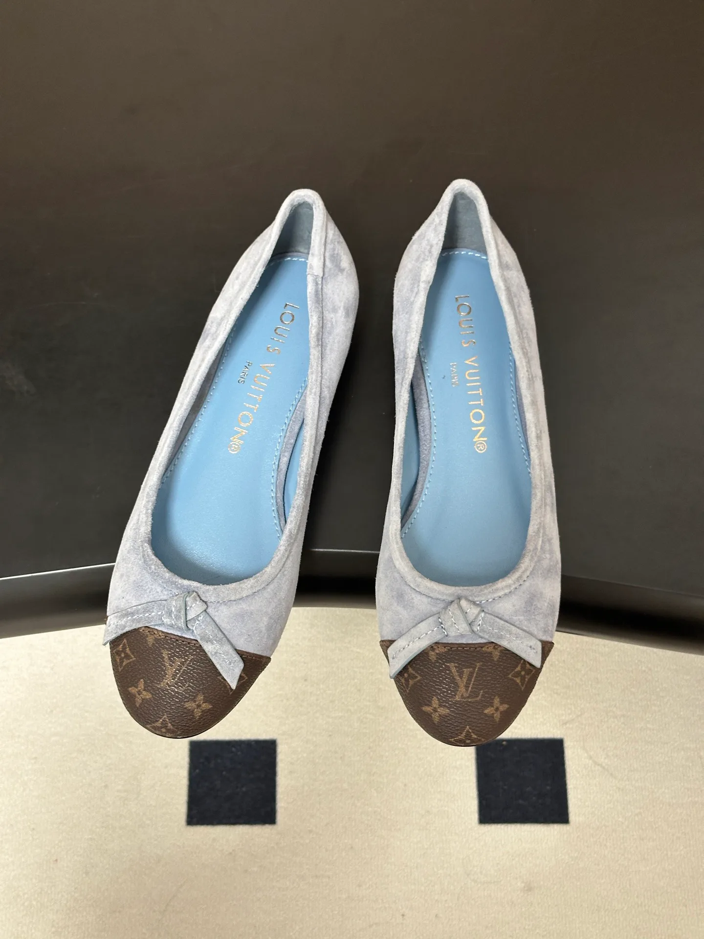 Балетки Женские Louis Vuitton 18049406