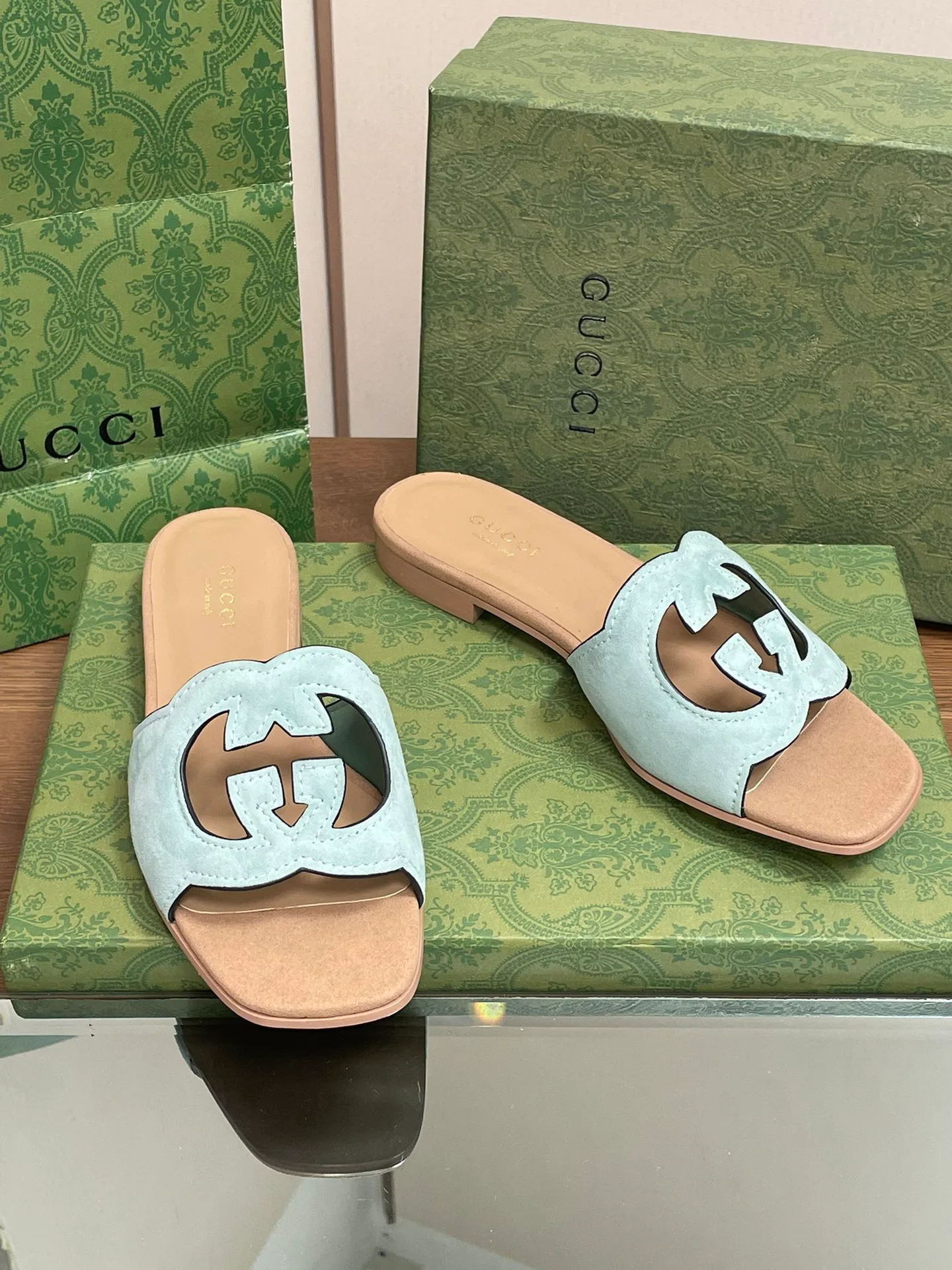 Шлепанцы Женские Gucci 11571