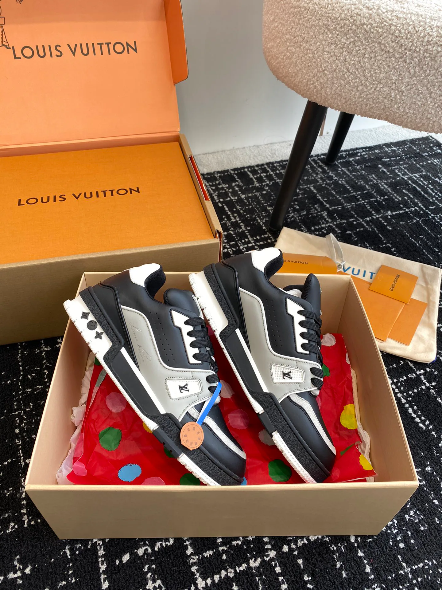 Кроссовки Женские Louis Vuitton 5790869