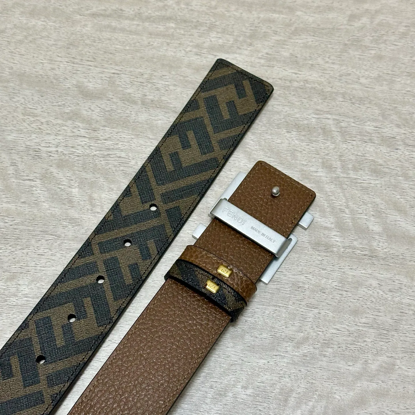 Ремни Fendi 270464