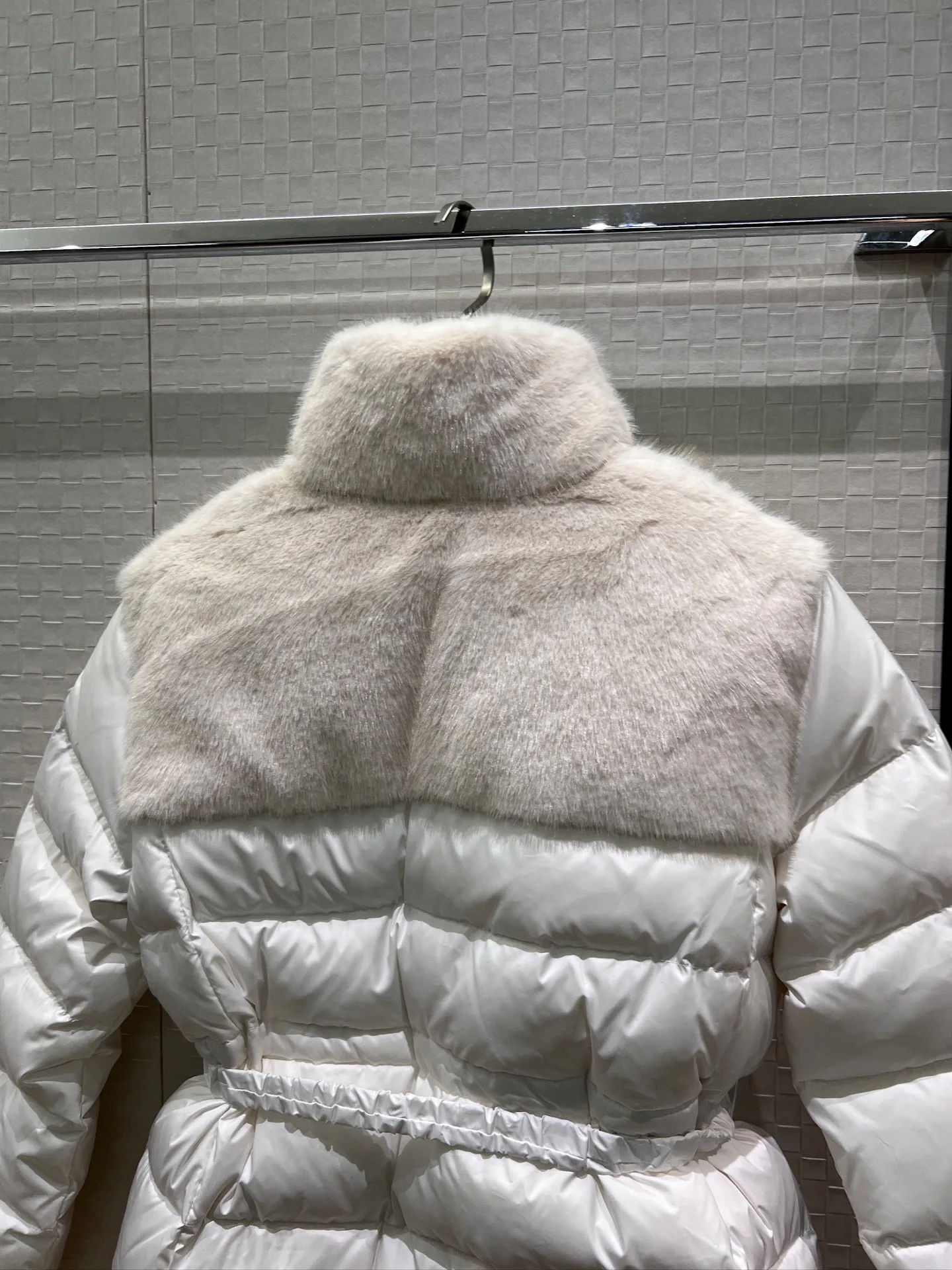 Куртки И Пуховики Женские Moncler 18778156