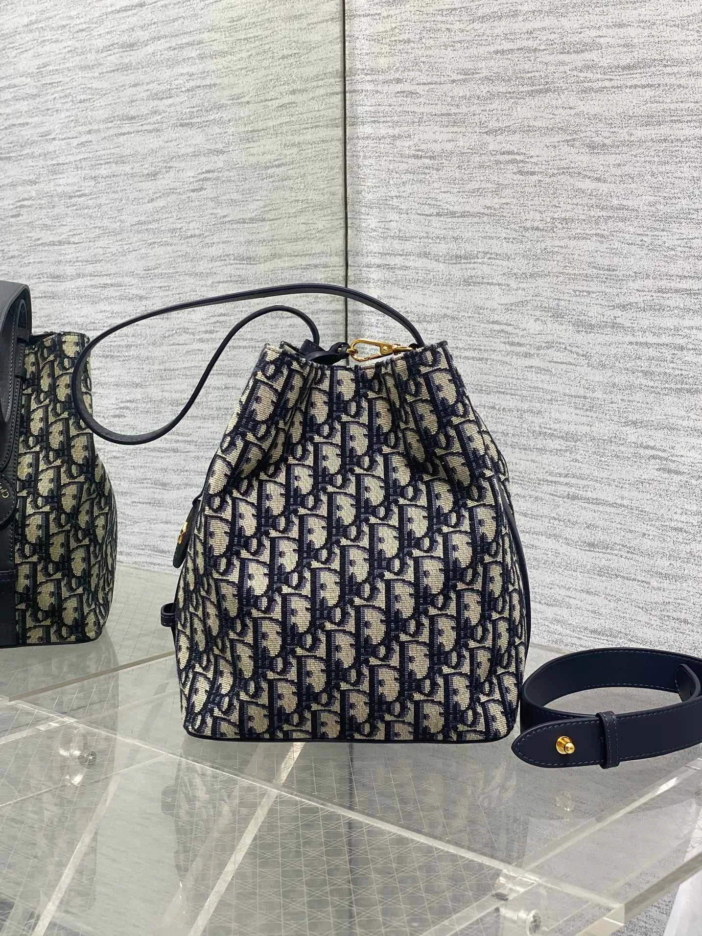 Сумки На Ремне Женские Christian Dior 11665029