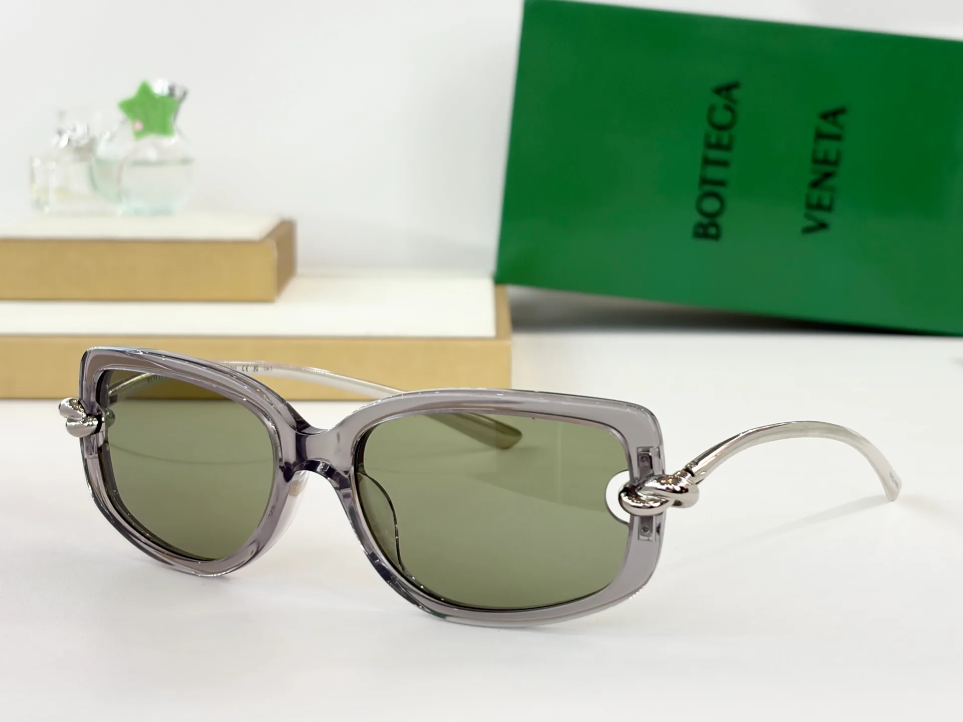 Очки Bottega Veneta 12564439
