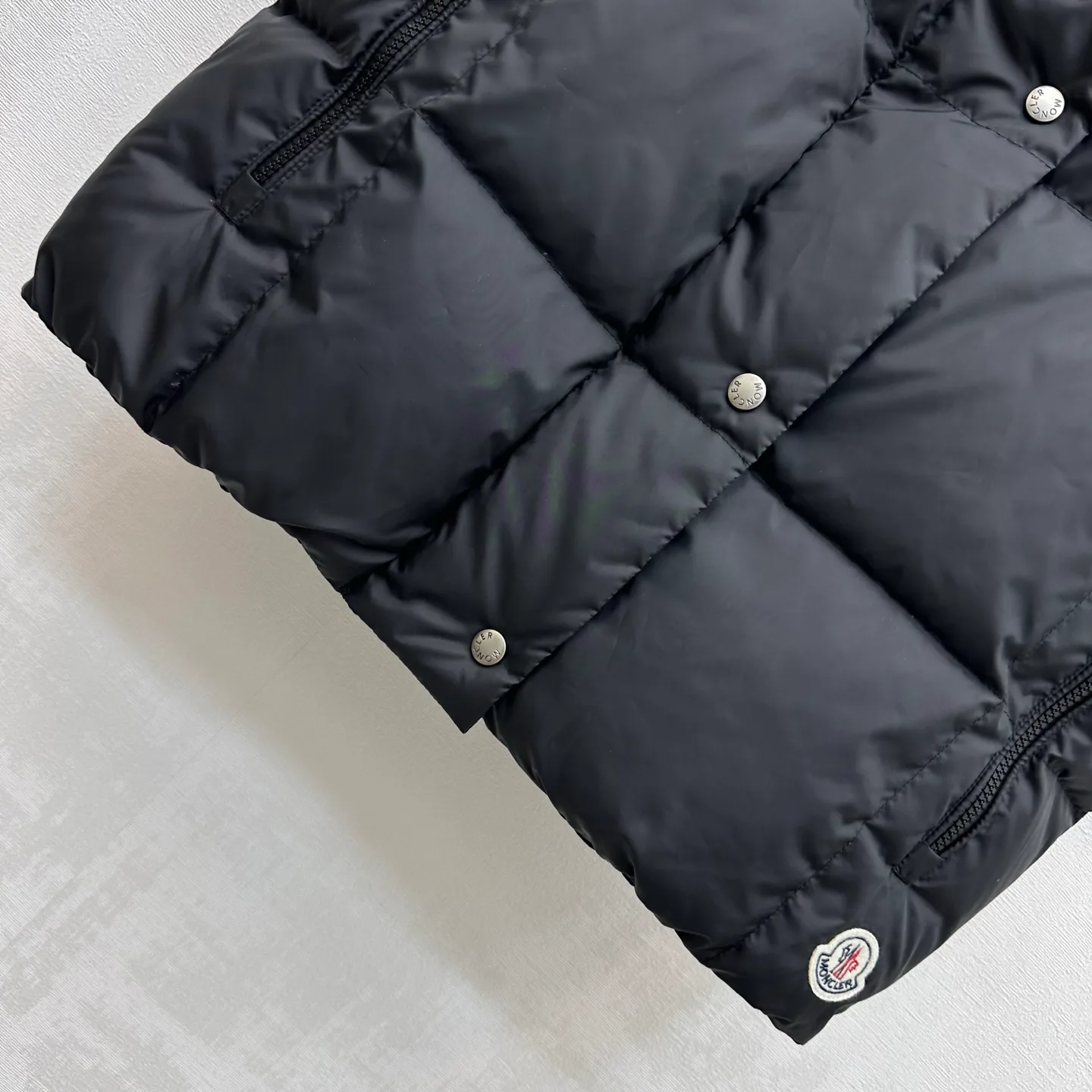Жилеты Женские Moncler 18775155