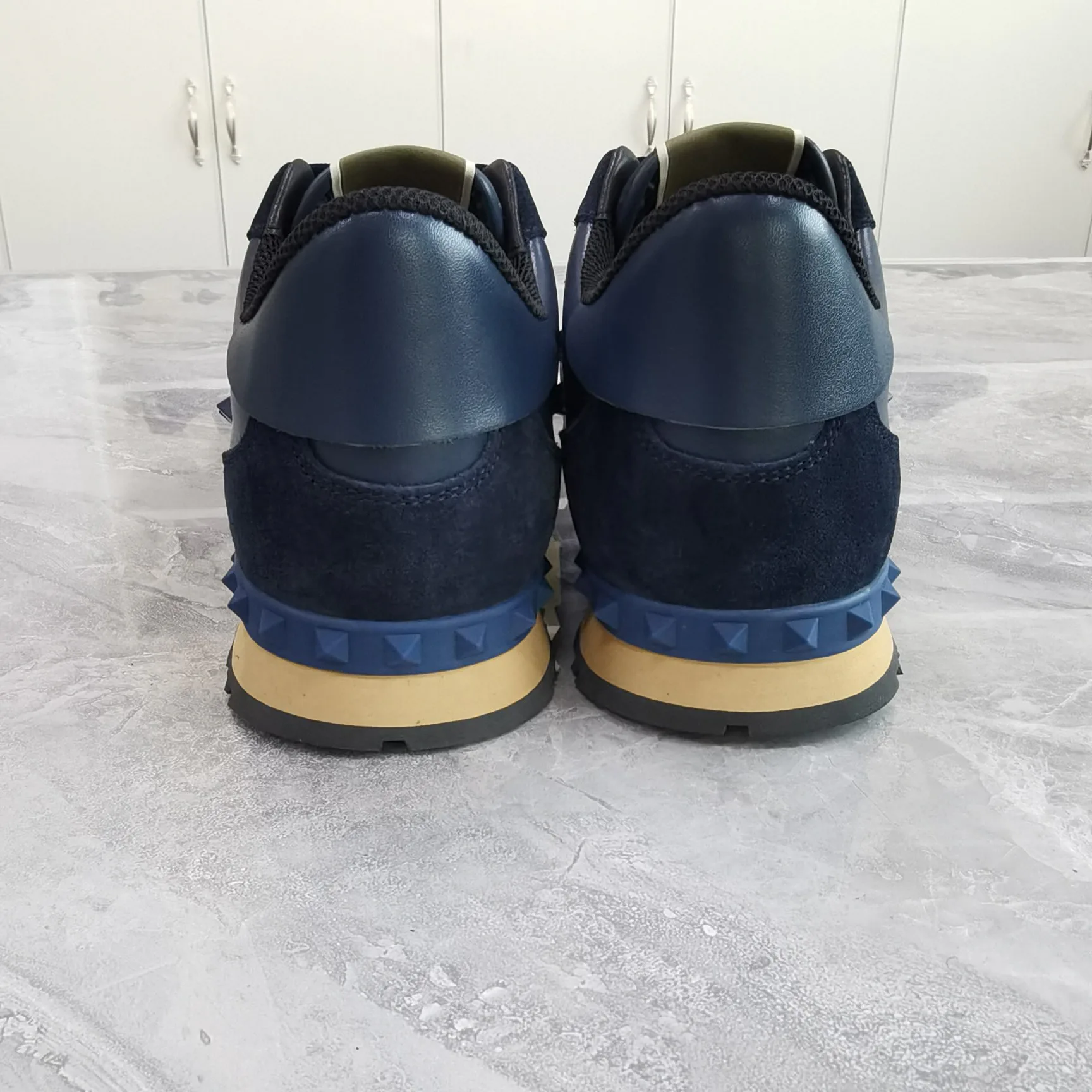 Кроссовки Женские Valentino 10736433