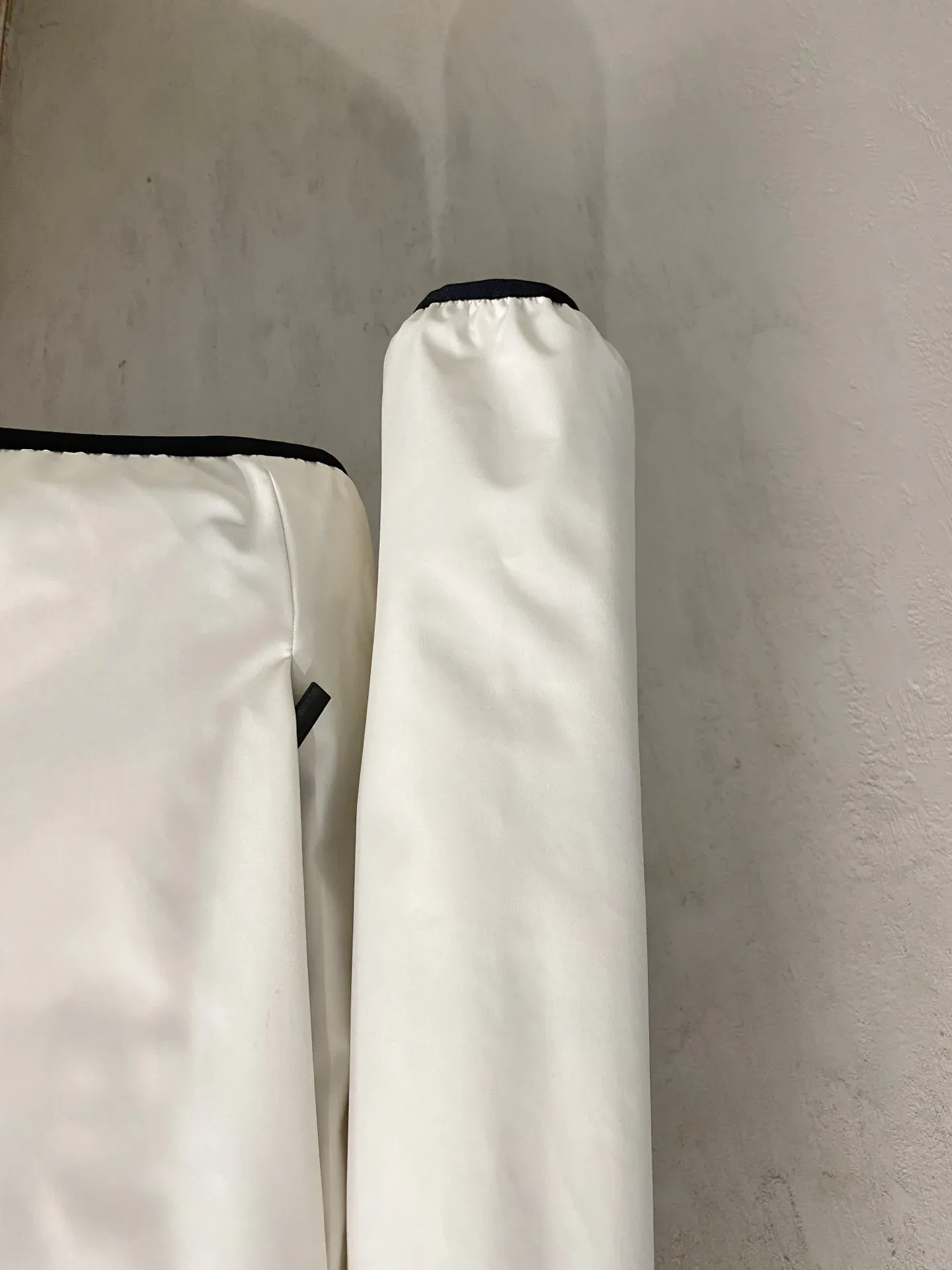 Куртки И Пуховики Мужские Moncler 5596261