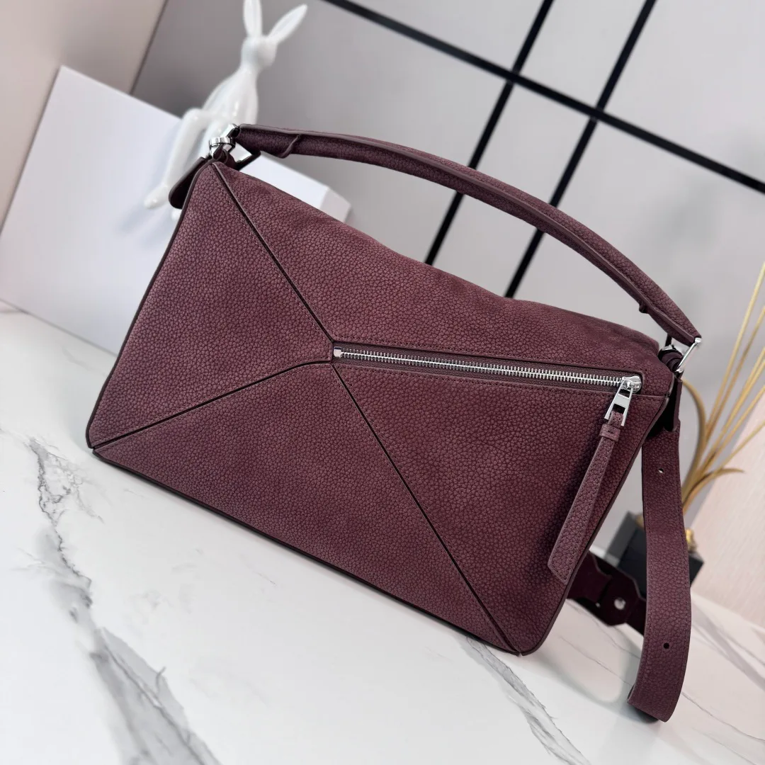 Классические Сумки Женские Loewe 11674526