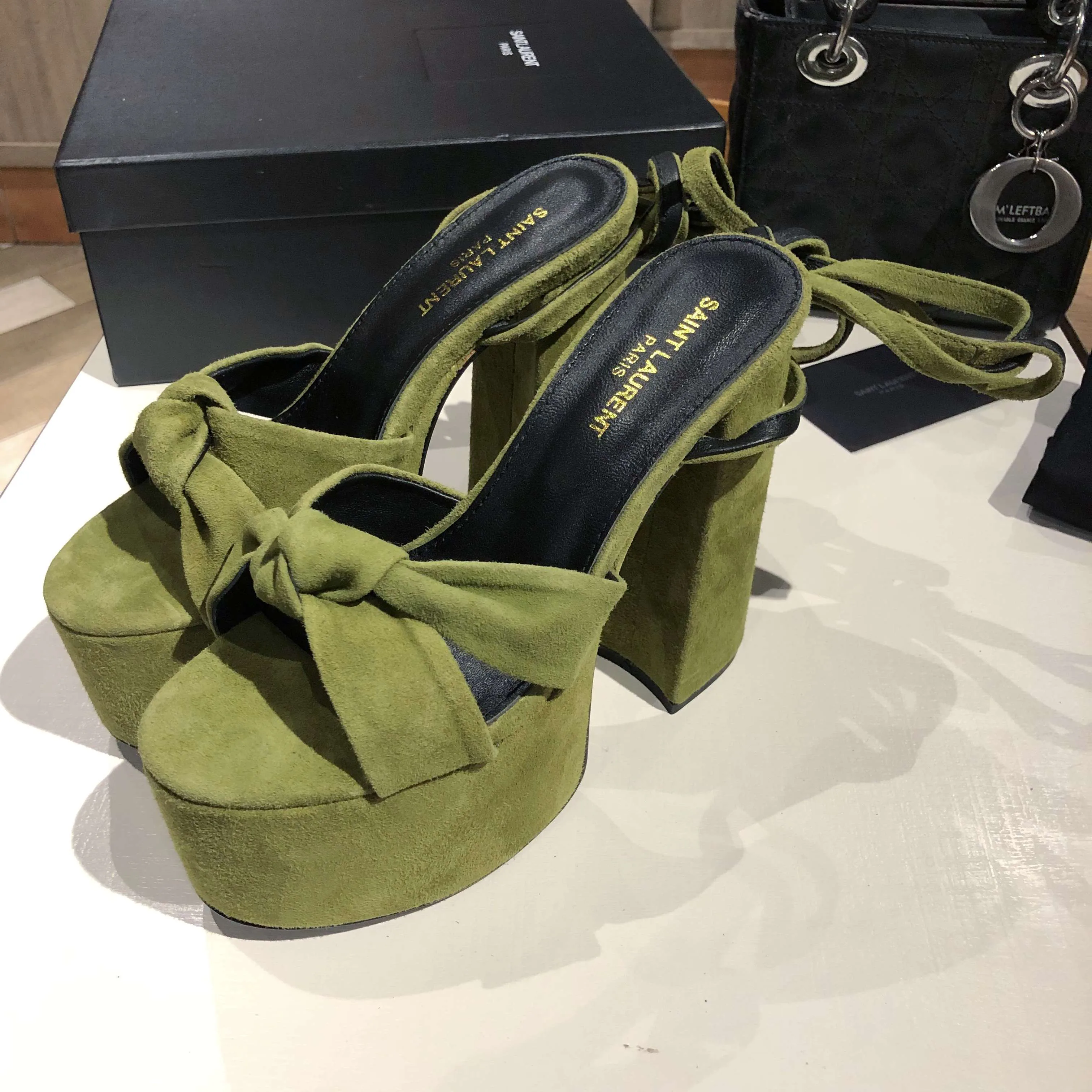 Босоножки Женские Saint Laurent 11220445